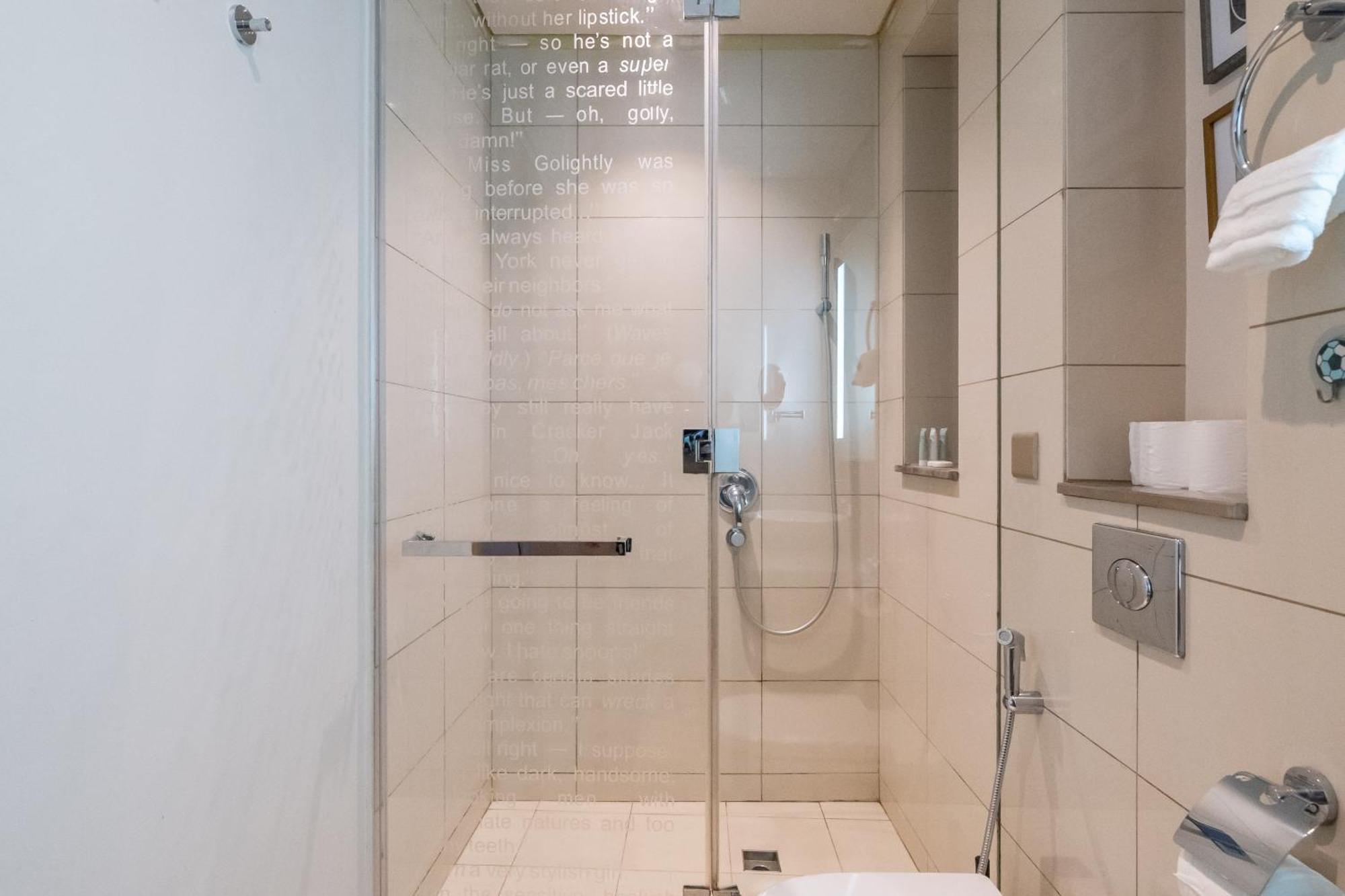 Holiday home Luxury 2br With Burj Khalifa Views Pool & Gym Dubai