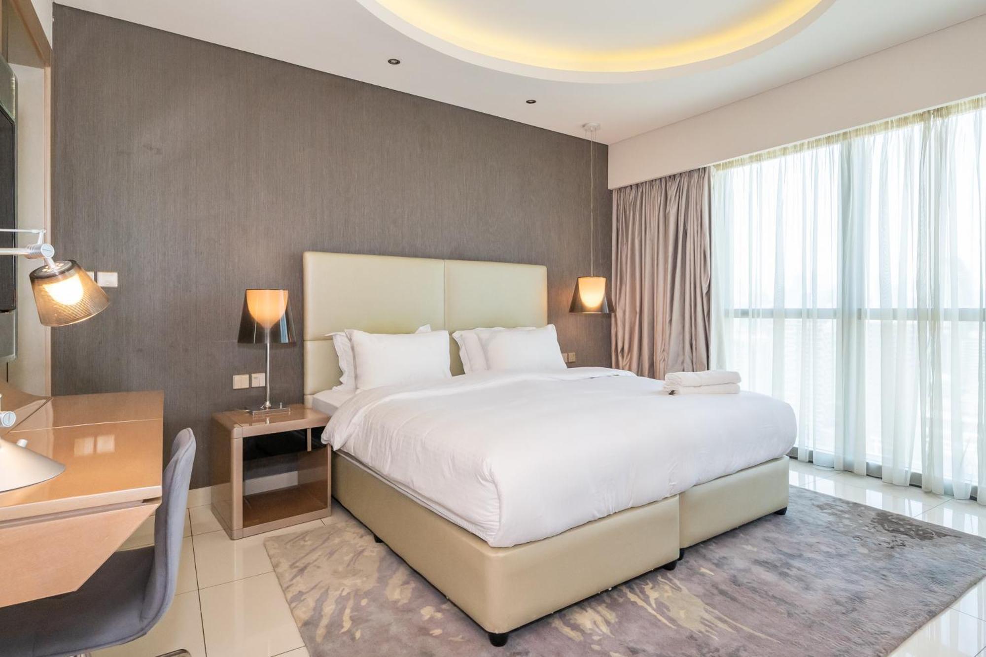 Holiday home Luxury 2br With Burj Khalifa Views Pool & Gym