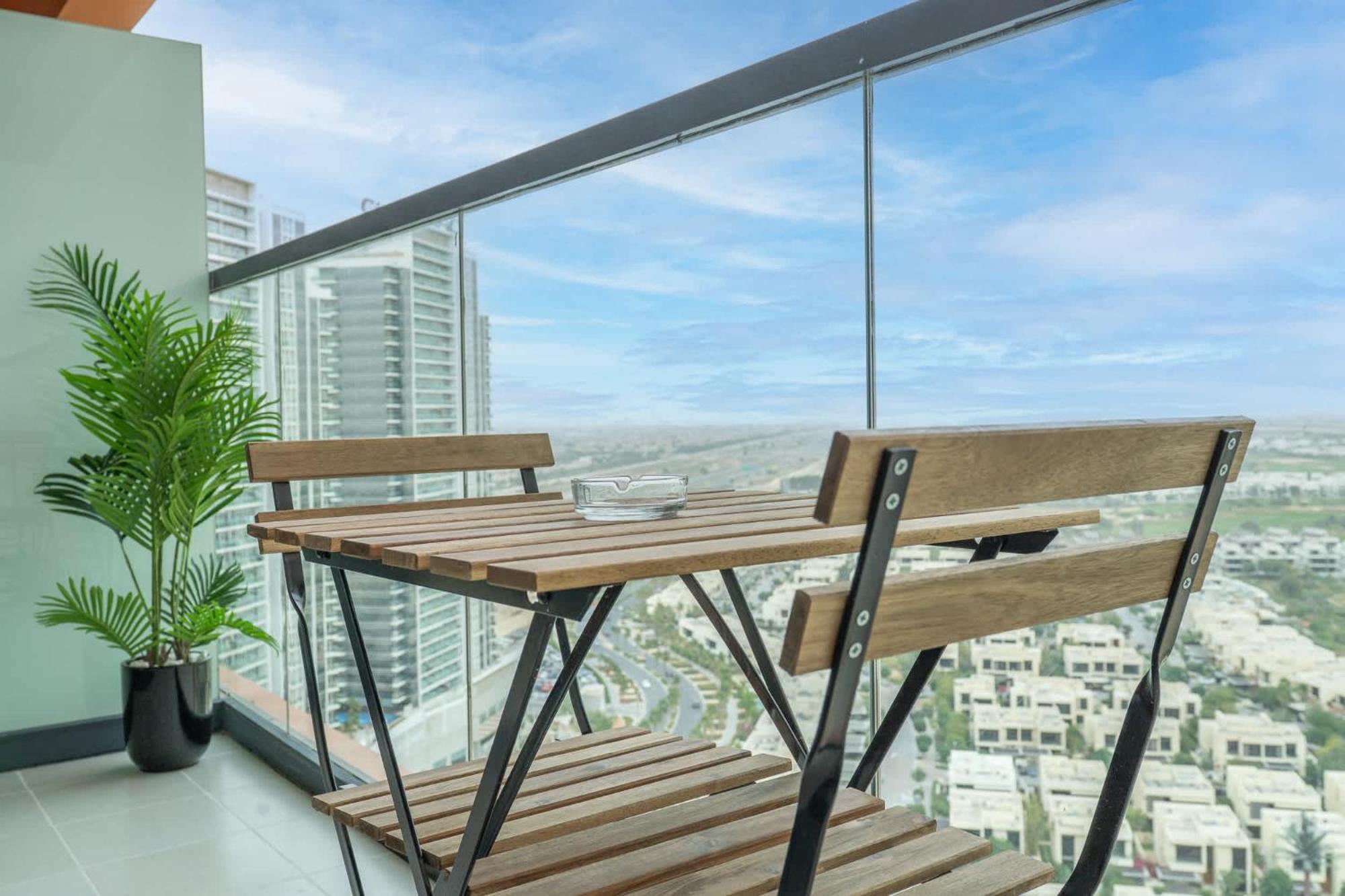 Apartment Dazzling 1 Bedroom In Golf With Stunning View *