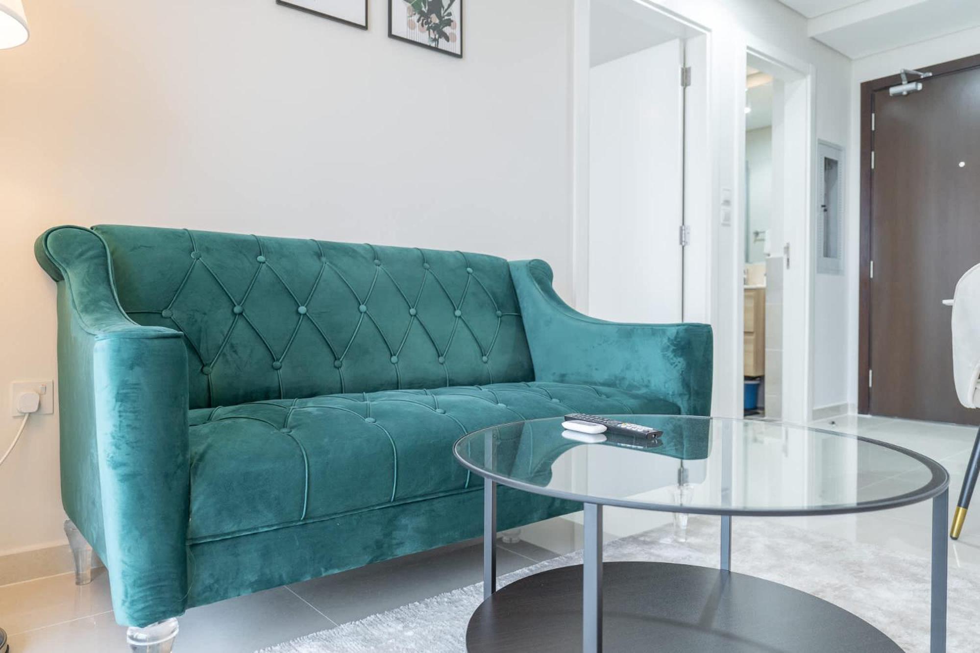 Dazzling 1 Bedroom In Golf With Stunning View
