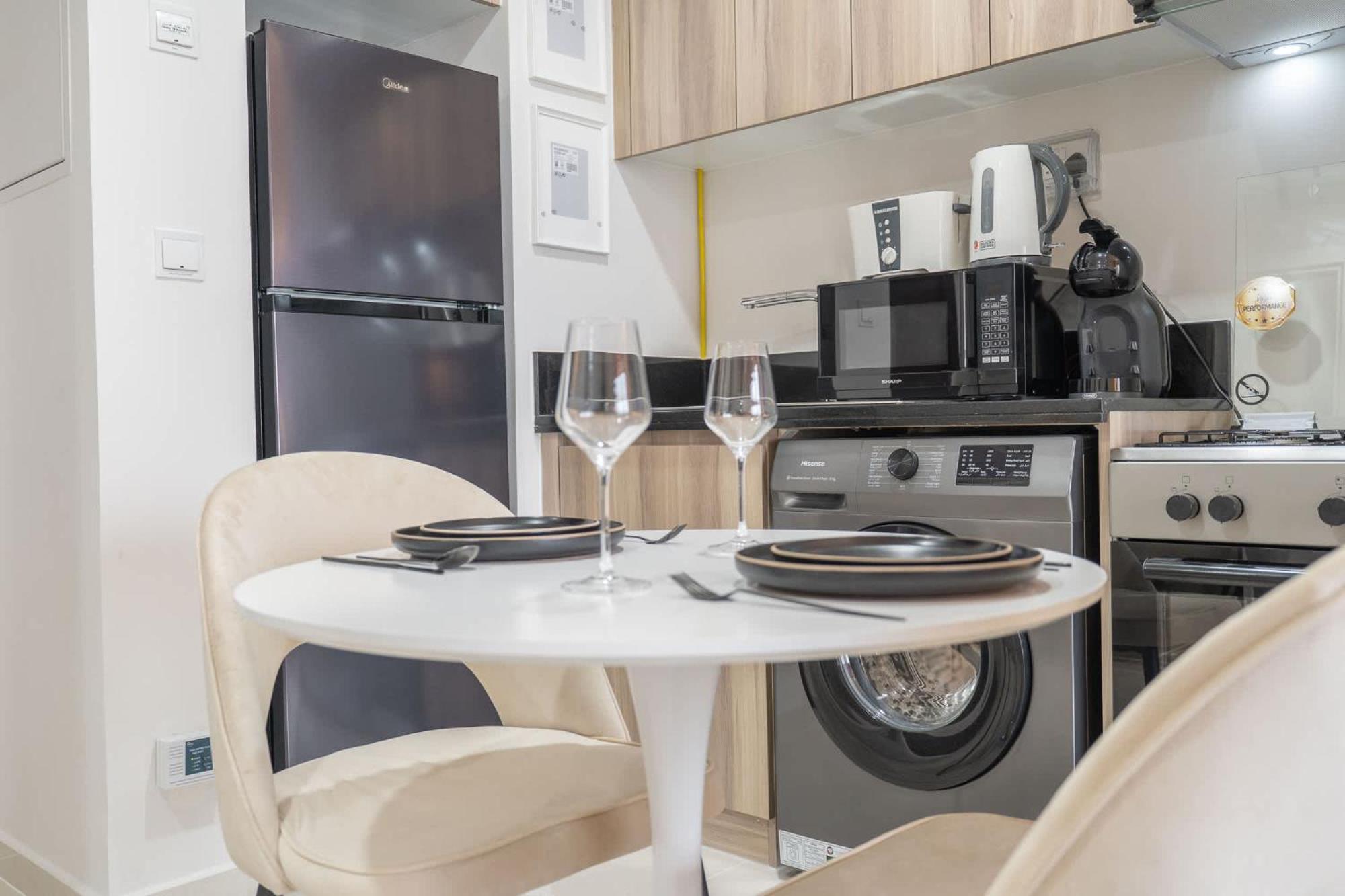 Dazzling 1 Bedroom In Golf With Stunning View Apartment Dubai