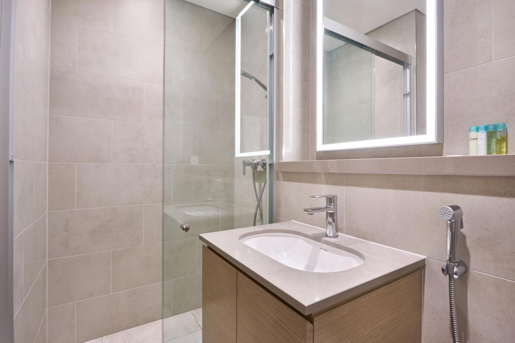 By Latinem Luxury 1br W508 Near Downtown Apartment Dubai