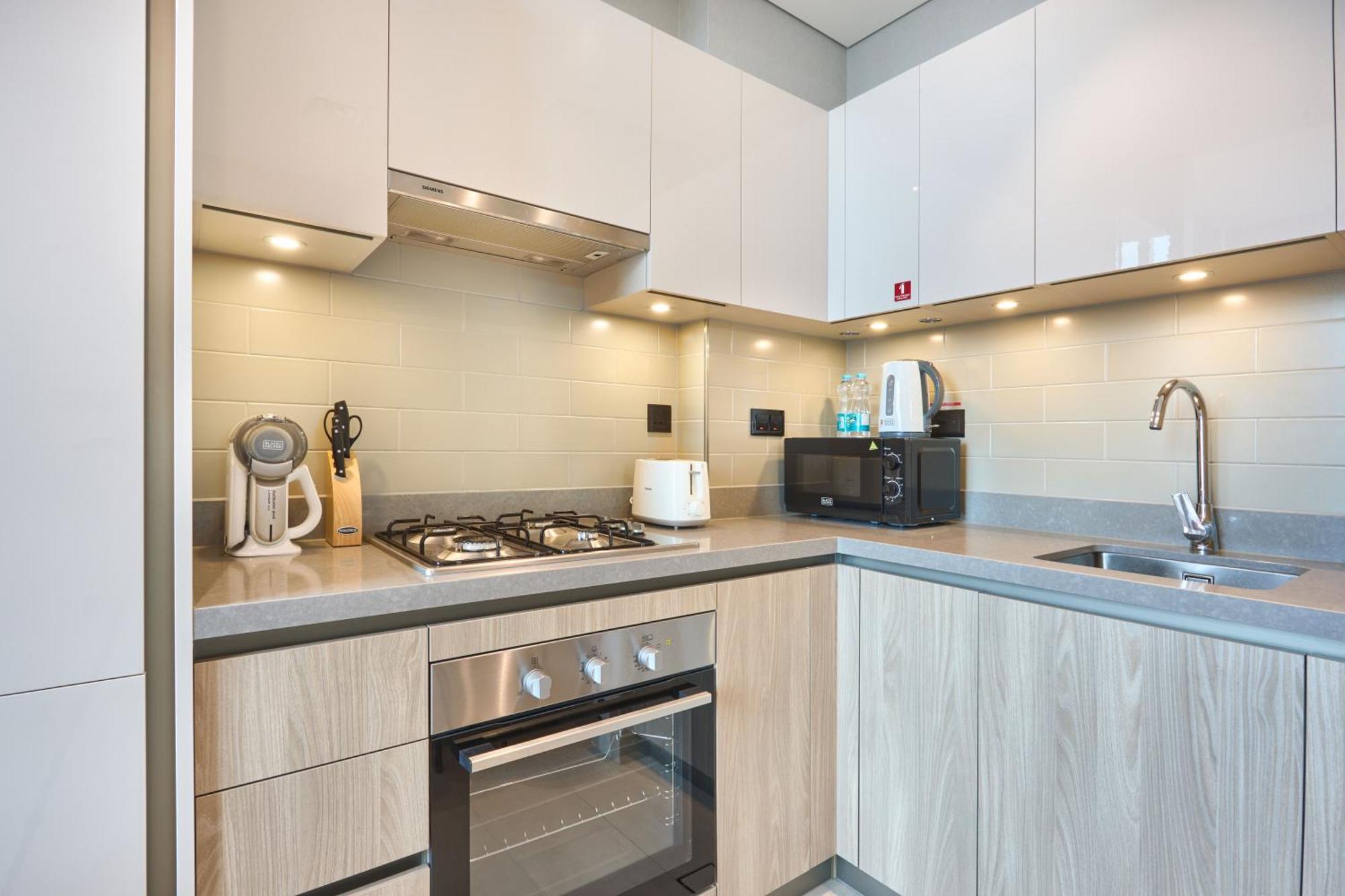 By Latinem Luxury 1br W508 Near Downtown Apartment Dubai