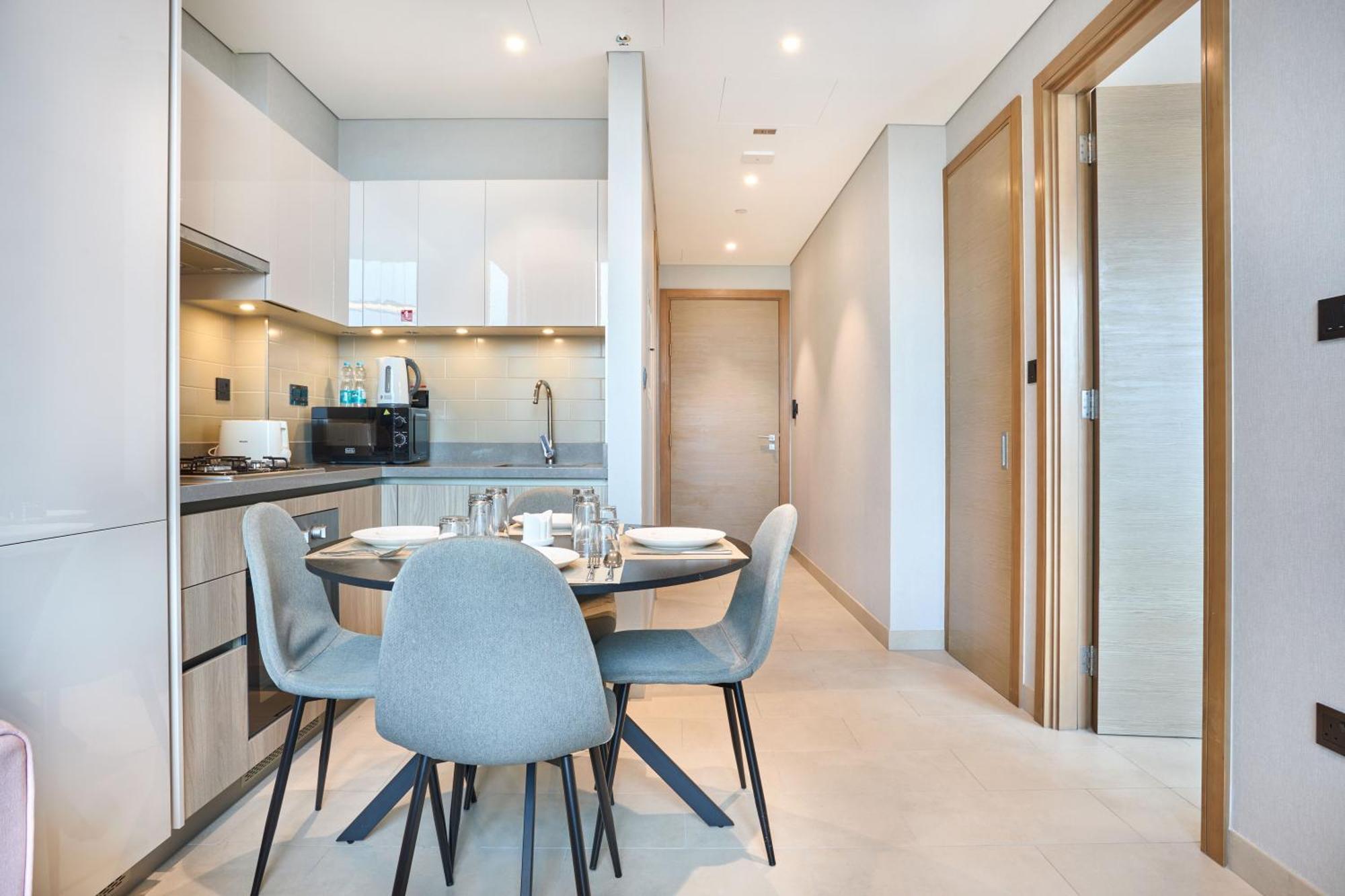 Apartment By Latinem Luxury 1br W508 Near Downtown Dubai