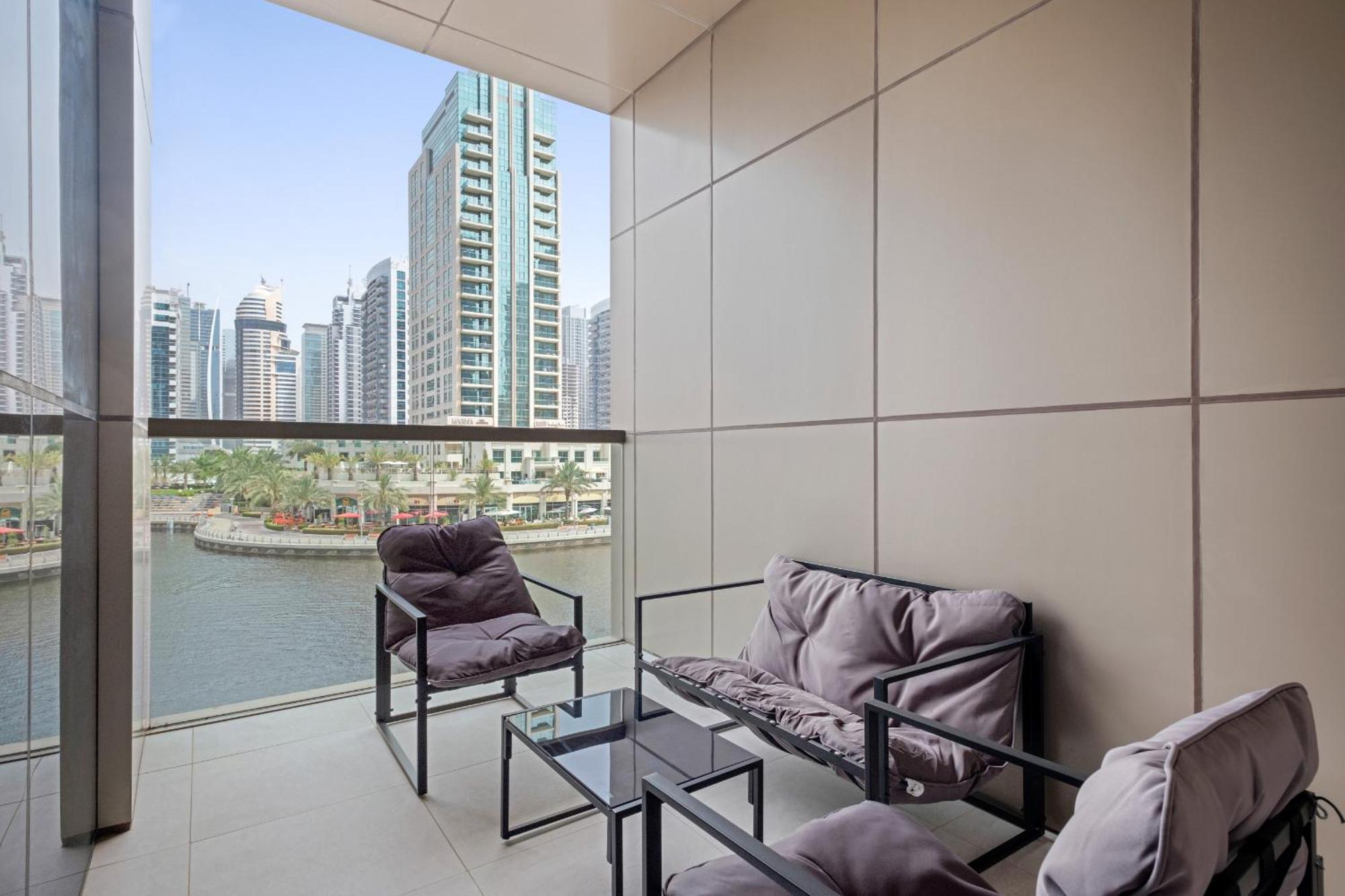 Apartment Vayk - Contemporary Marina-front In A Location *