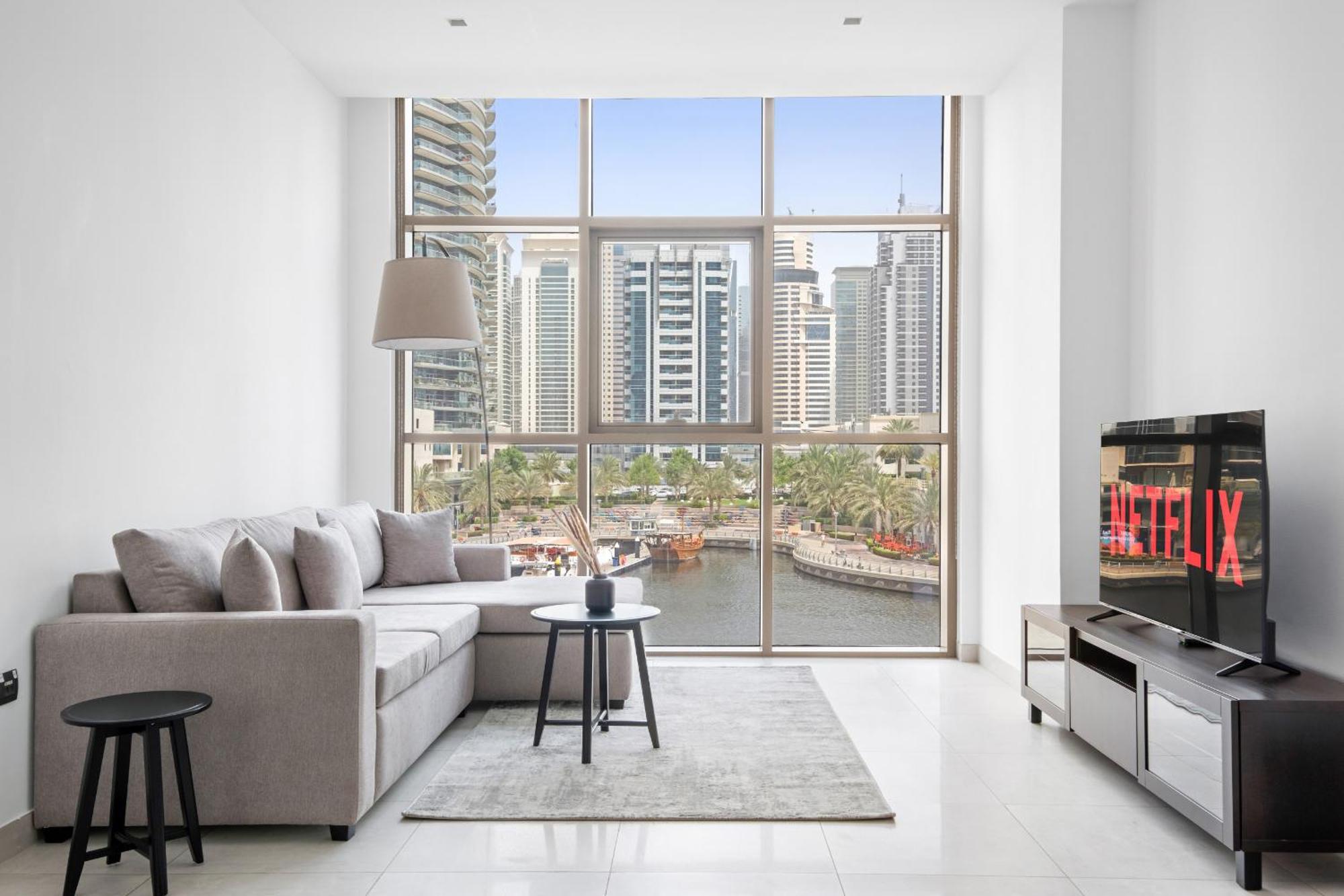 Apartment Vayk - Contemporary Marina-front In A Location Dubai