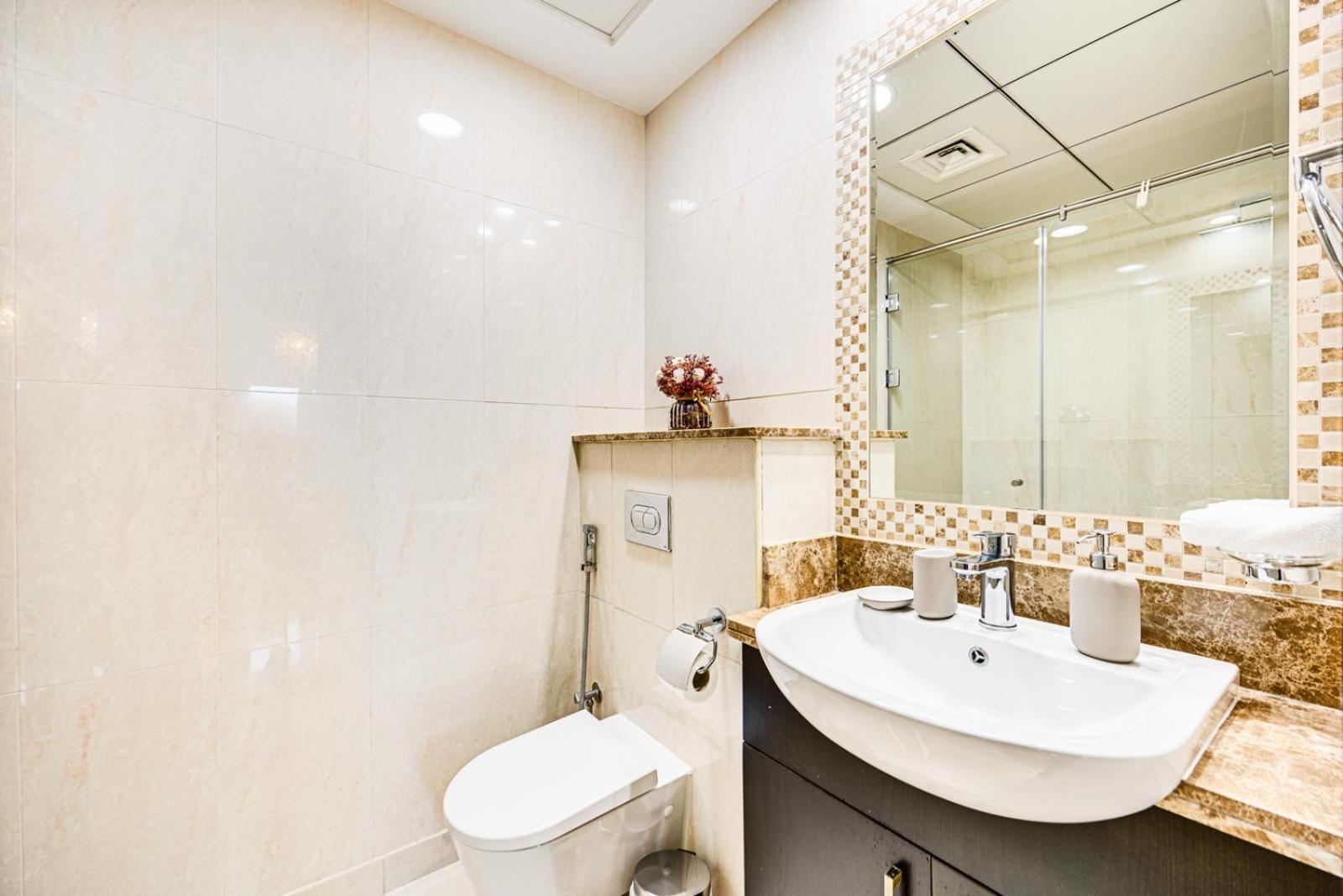 Stylish 2bdr In Balqis Apartment Dubai