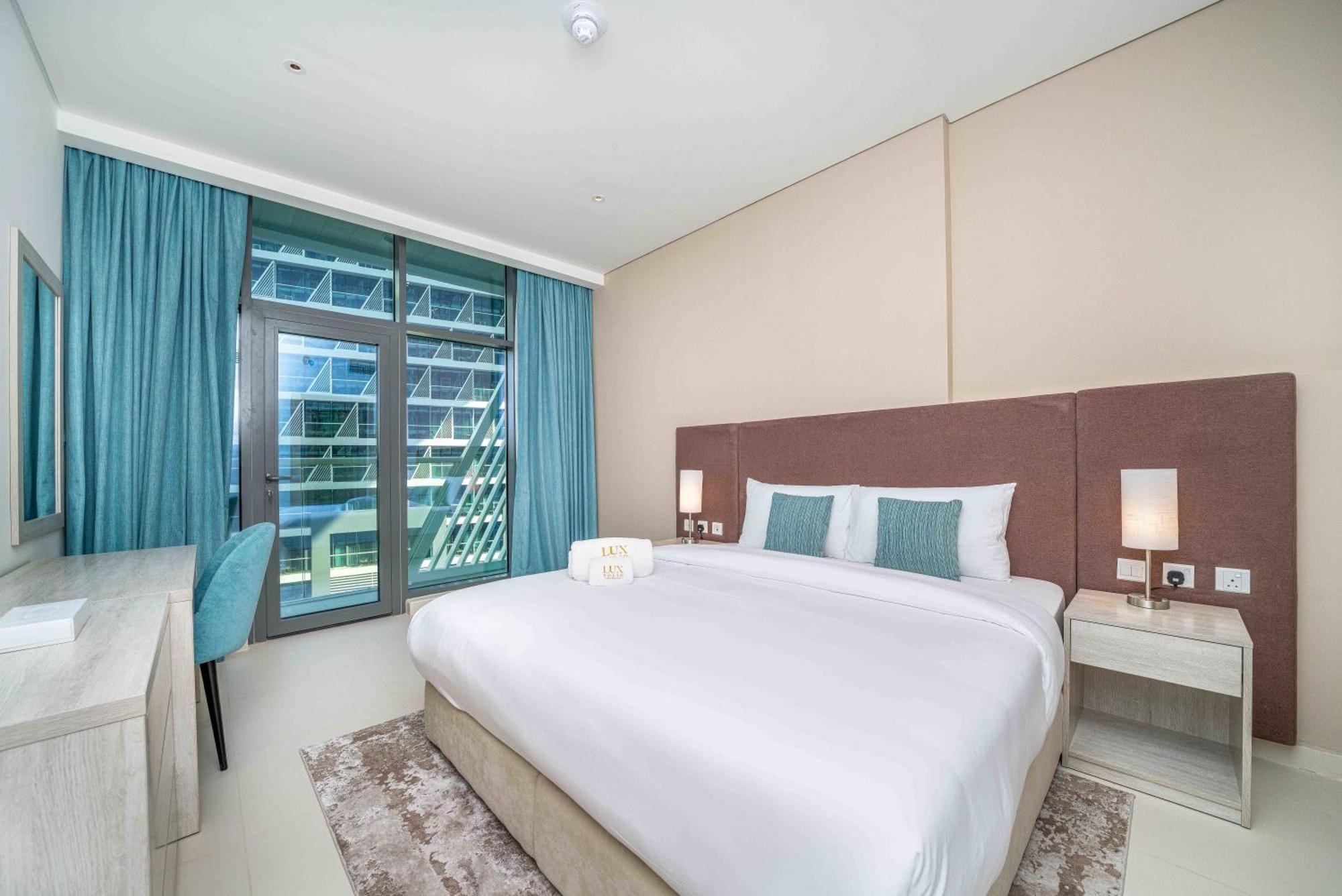 Elegant Palm 1 Bed With Rooftop Infinity Pool *