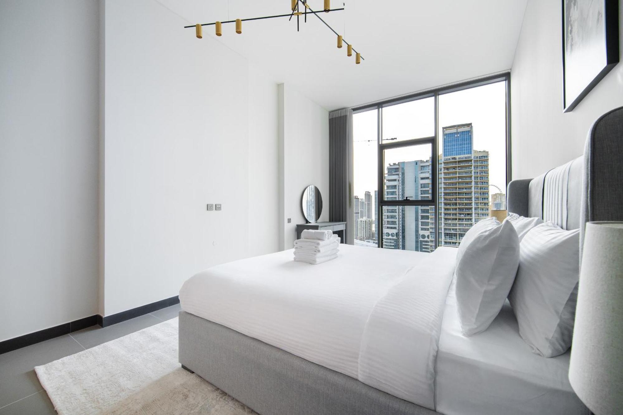 View 1br In Jlt - Walk To Metro & Free Baby Gear