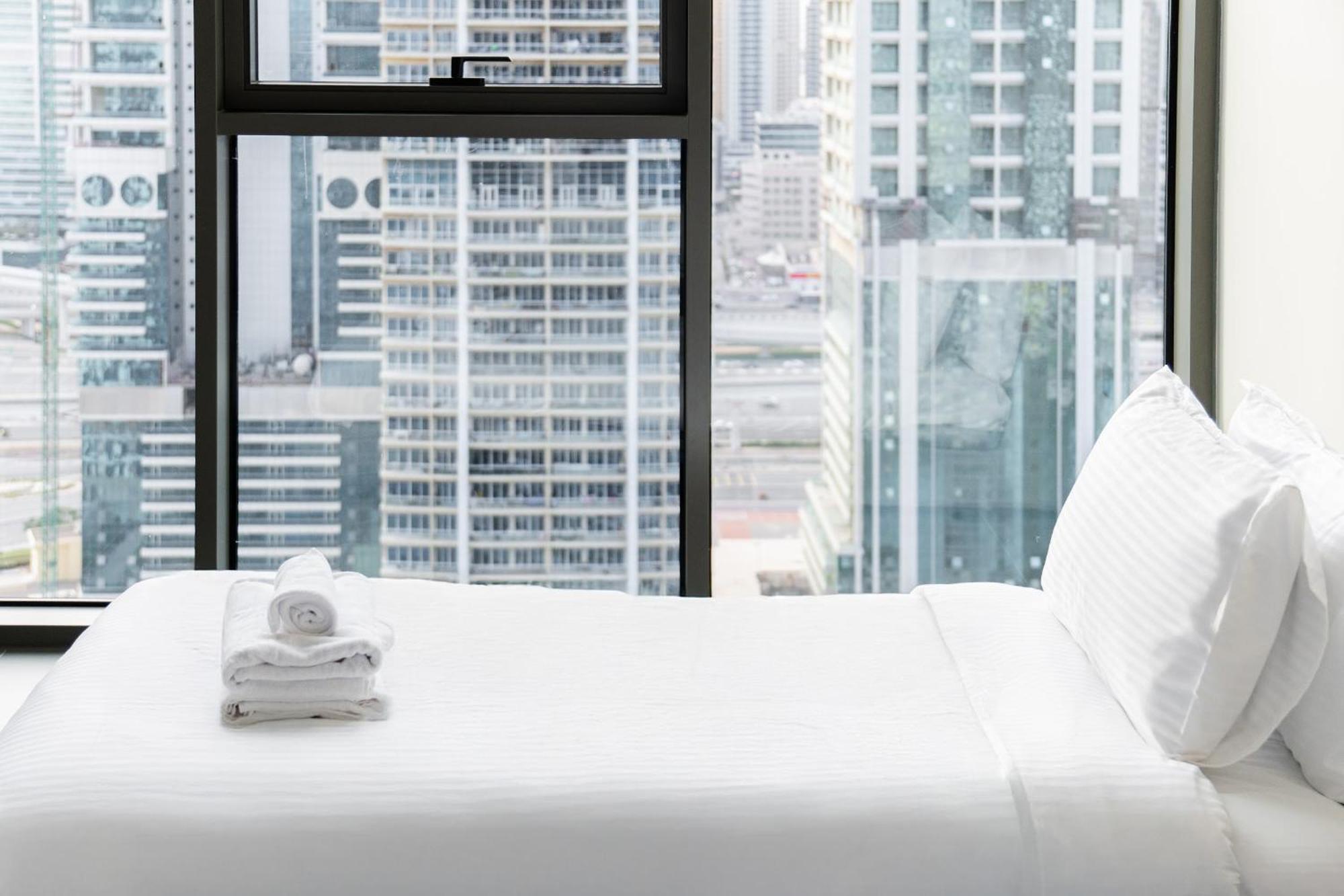 View 1br In Jlt - Walk To Metro & Free Baby Gear