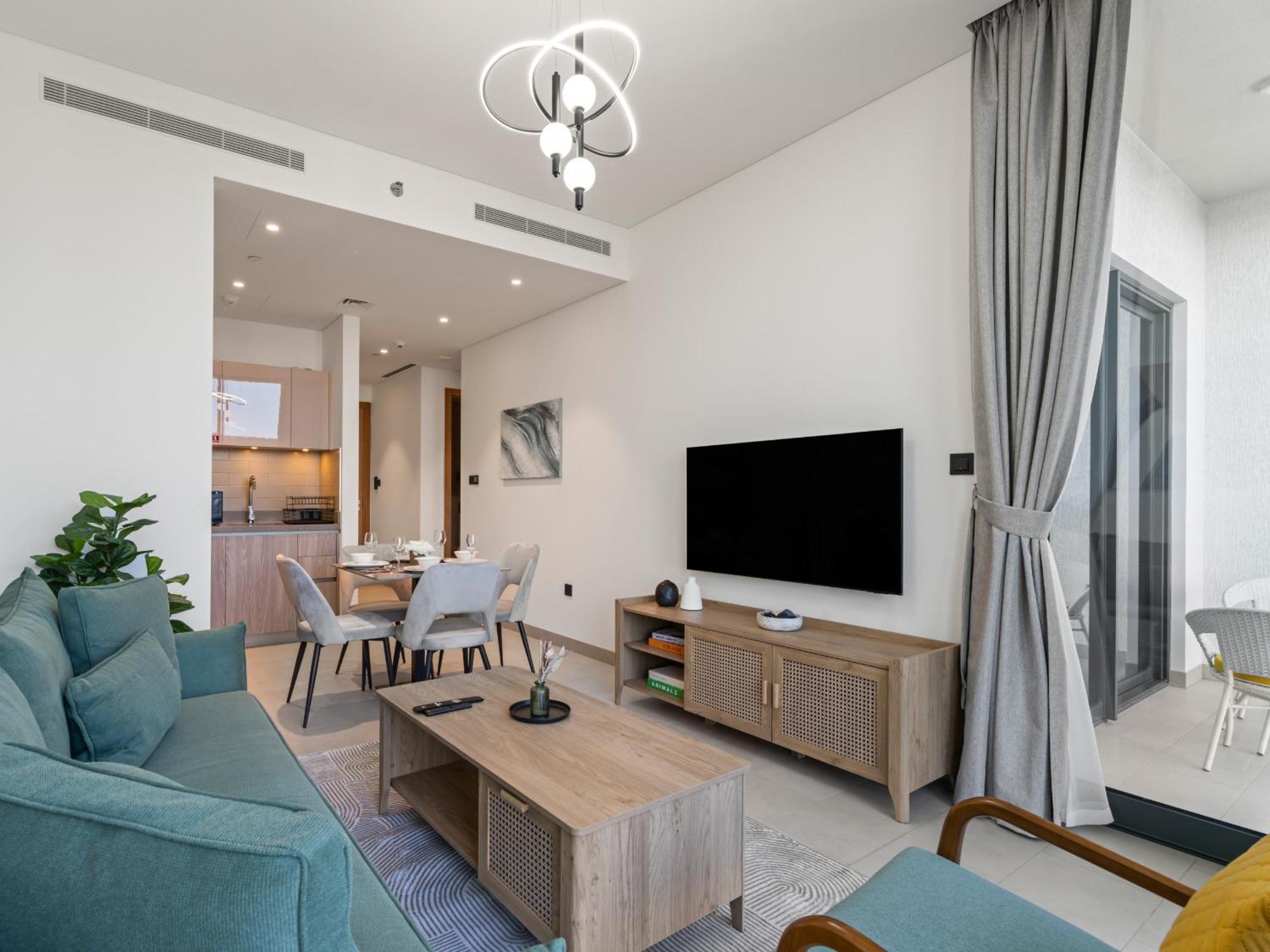 Luxury 1br Featuring Guest & Study Room-sobha Waves