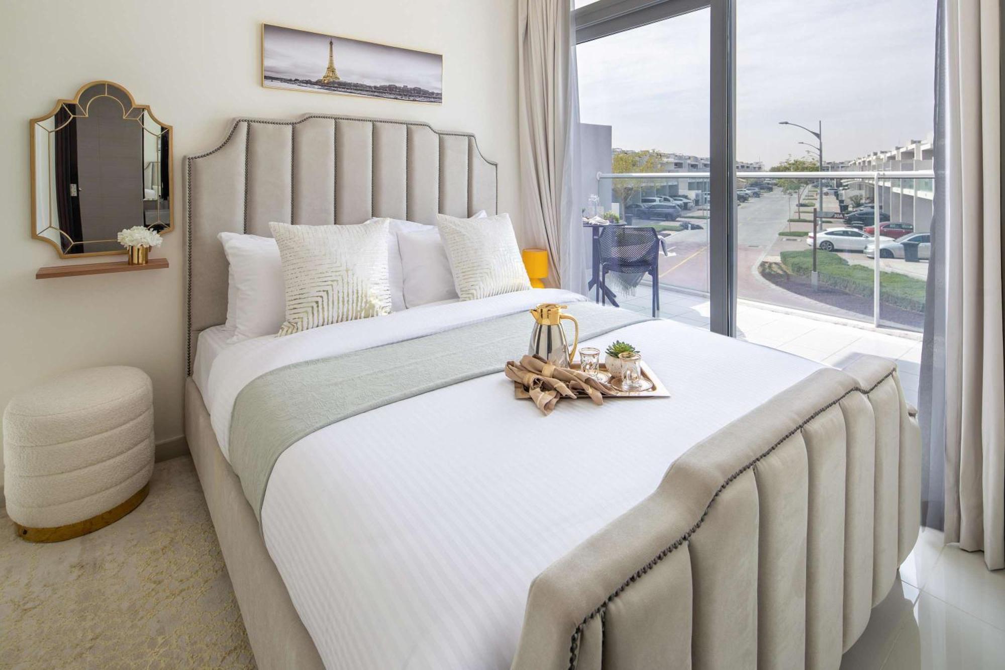 Frank Porter - Albizia Damac Hills 2