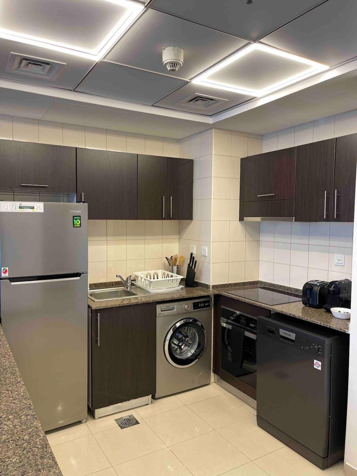 Apartment Modern One-bedroom In Heart Of Marina Dubai