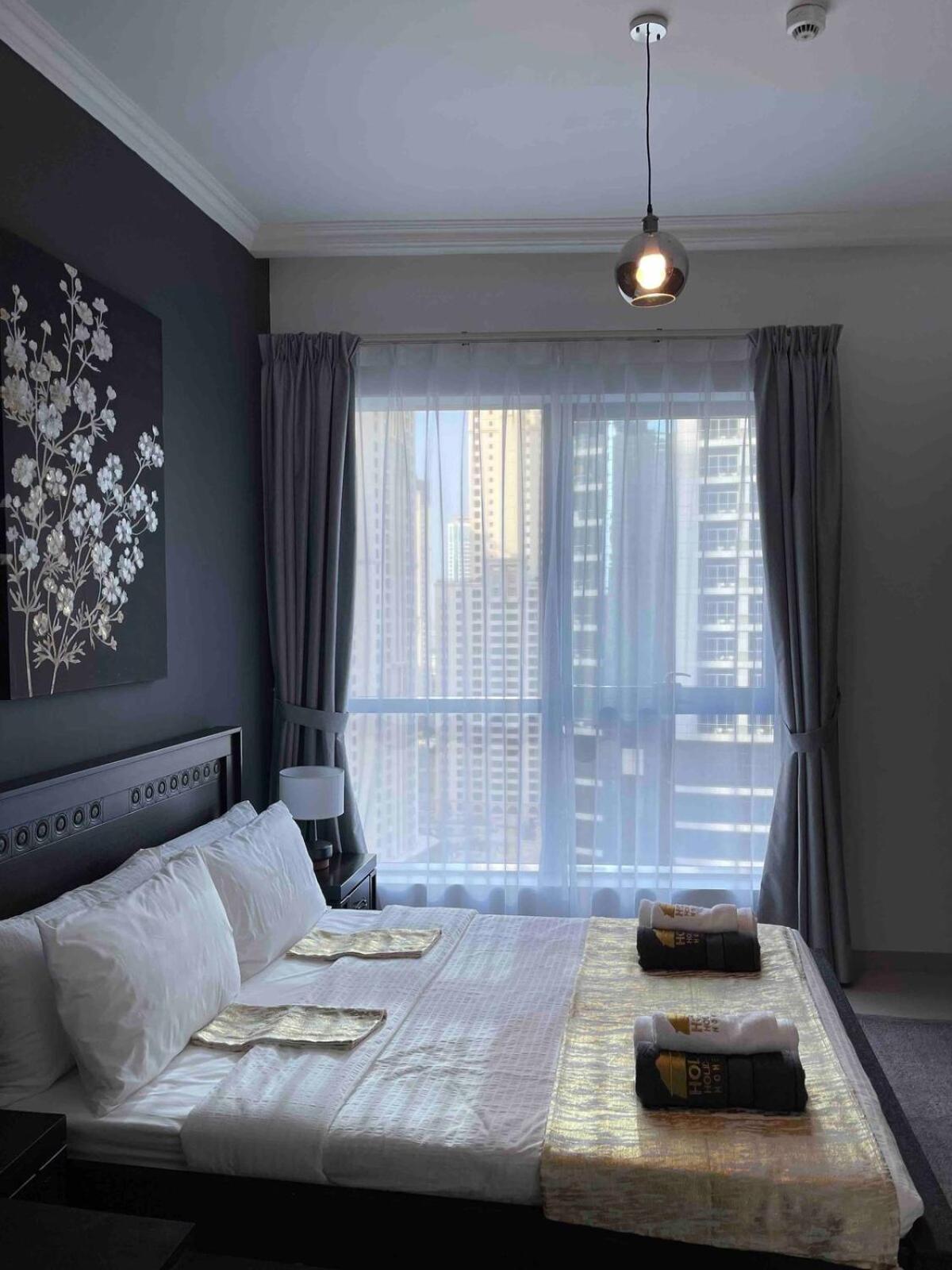Modern One-bedroom In Heart Of Marina Apartment Dubai