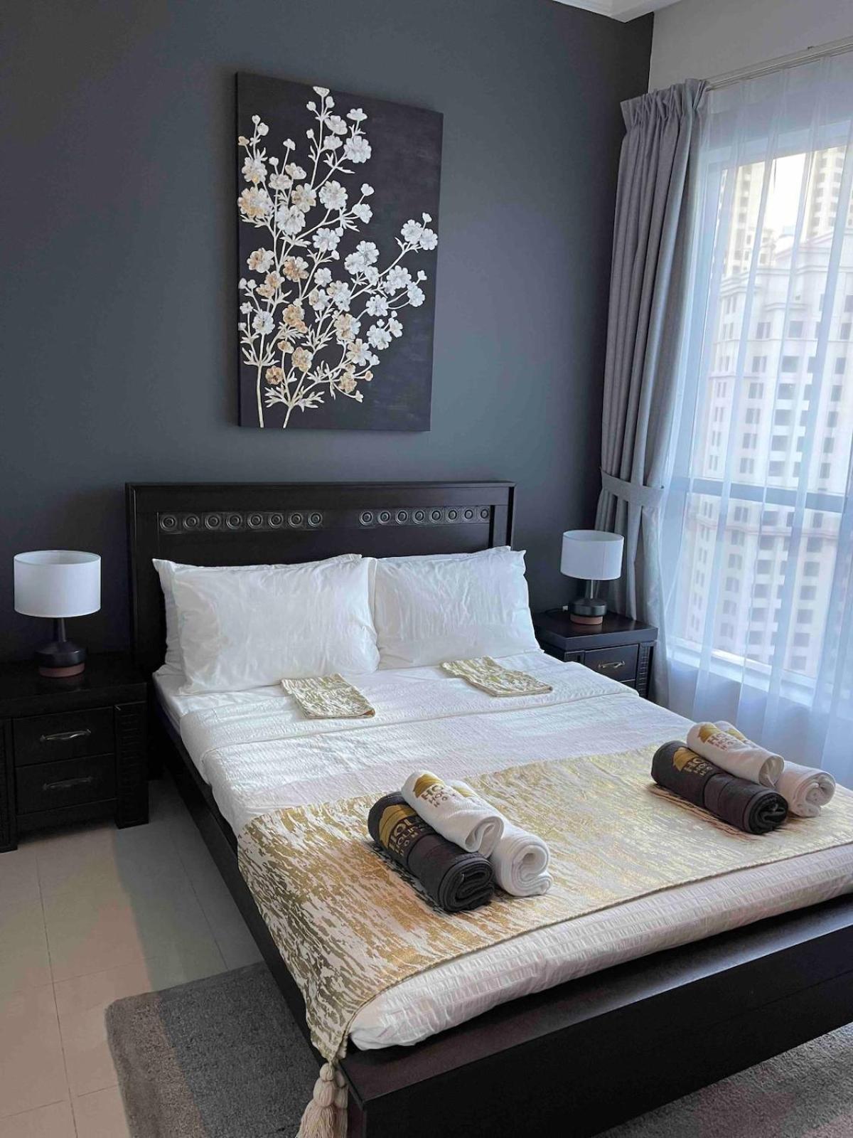 Modern One-bedroom In Heart Of Marina Apartment *