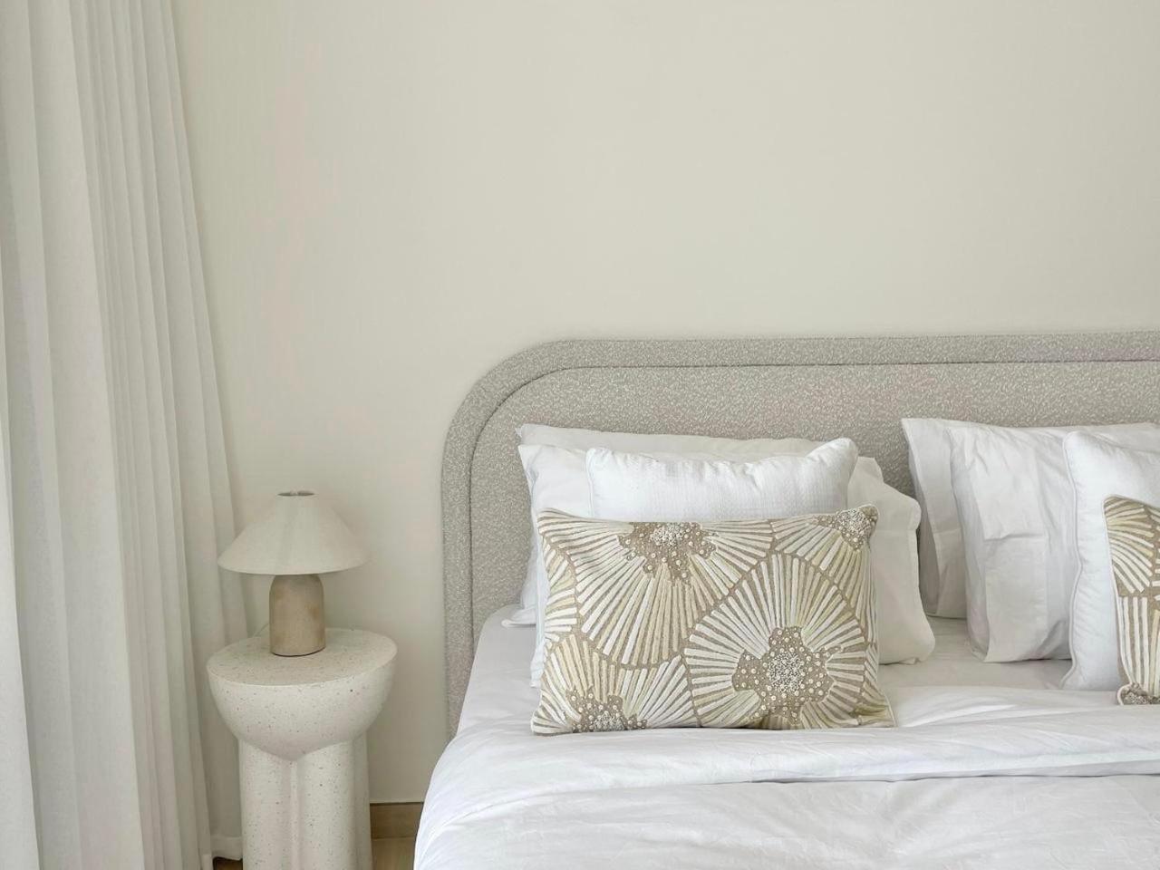 Calm, Modern & Stylish 1br In Jvc