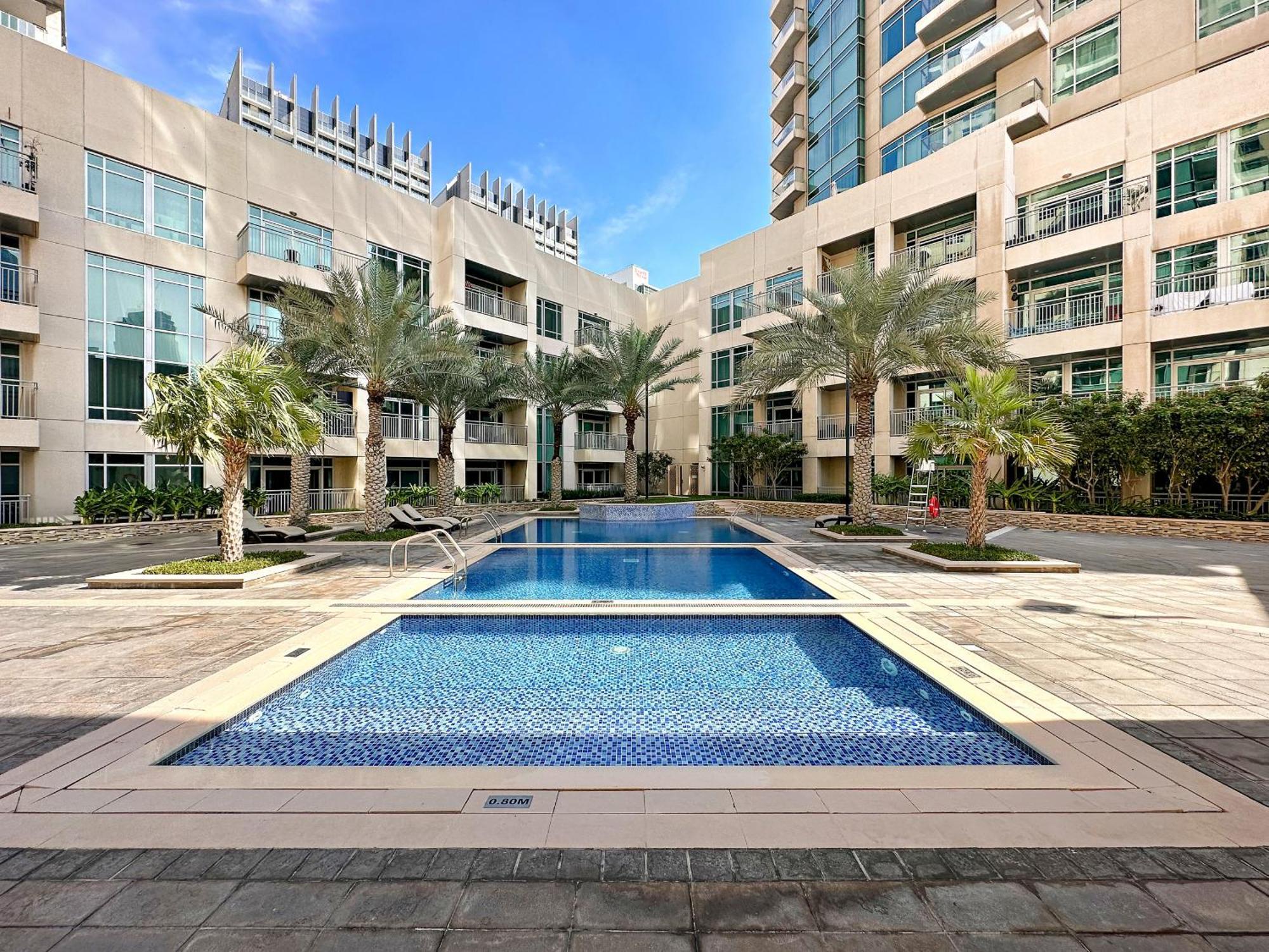 Cozy 1bdr Unit -burj Views, Downtown * Dubai