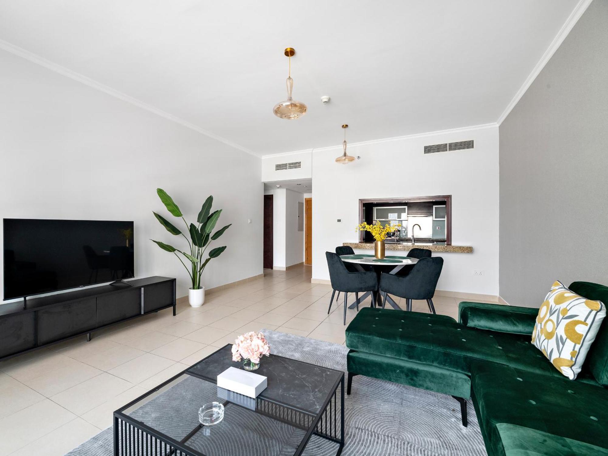 Cozy 1bdr Unit -burj Views, Downtown Dubai