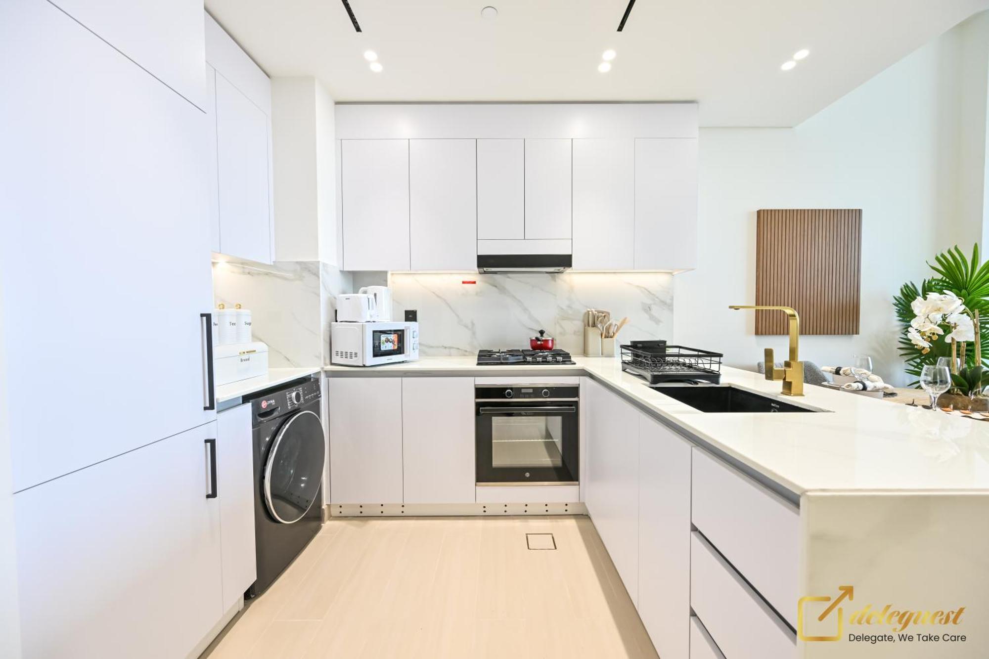 Apartment Stunning 1br In Jvc Binghatti Amber By Deleguest *