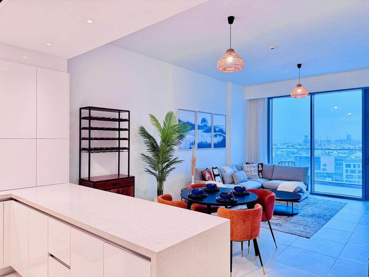 Canal Front - Luxury 2br In Al Wasl *