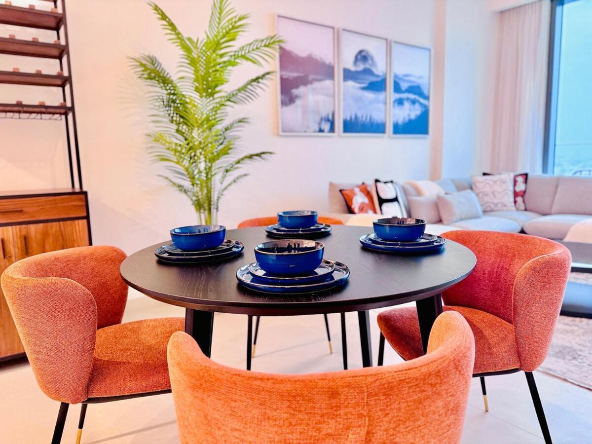 Canal Front - Luxury 2br In Al Wasl Apartment *