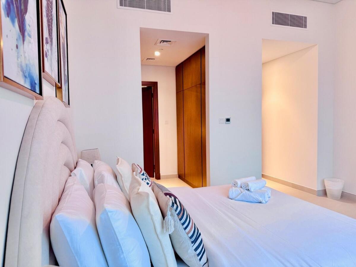 Canal Front - Luxury 2br In Al Wasl
