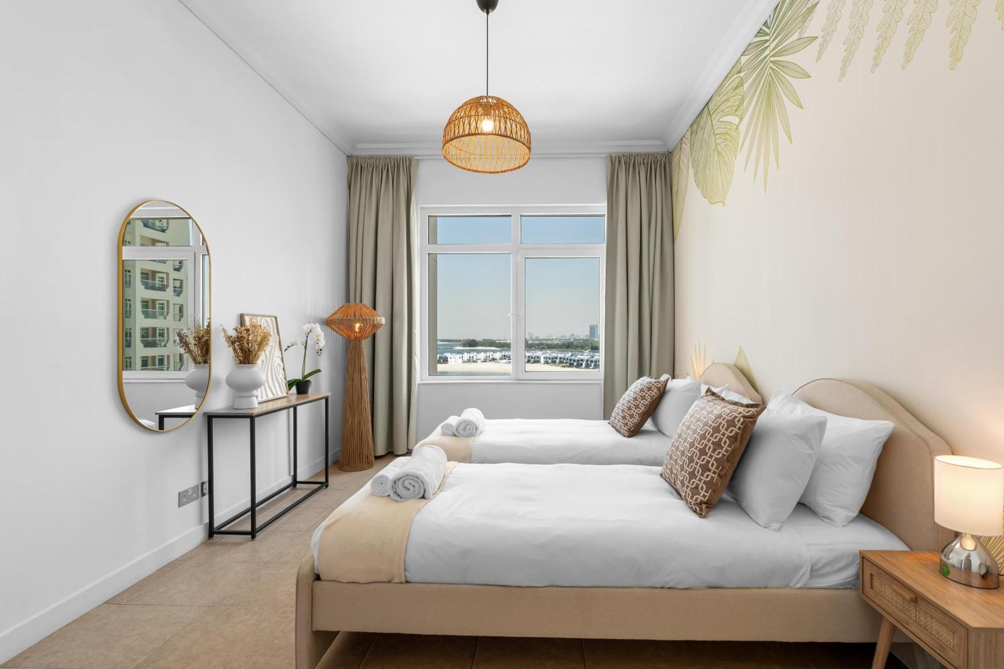 Private 2 Bedroom With Panoramic Sea View And Pool Palm Jumeirah Apartment Dubai
