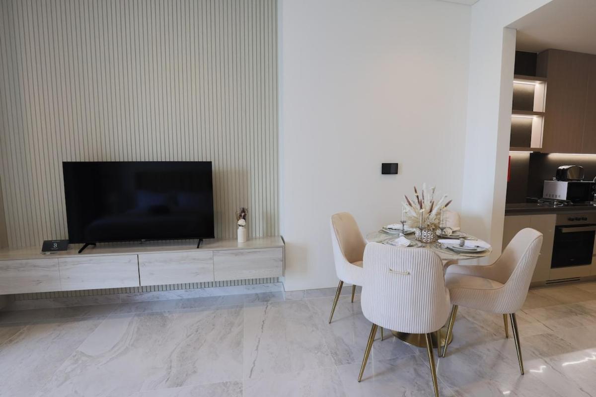 Apartment Stunning In Peninsula Five