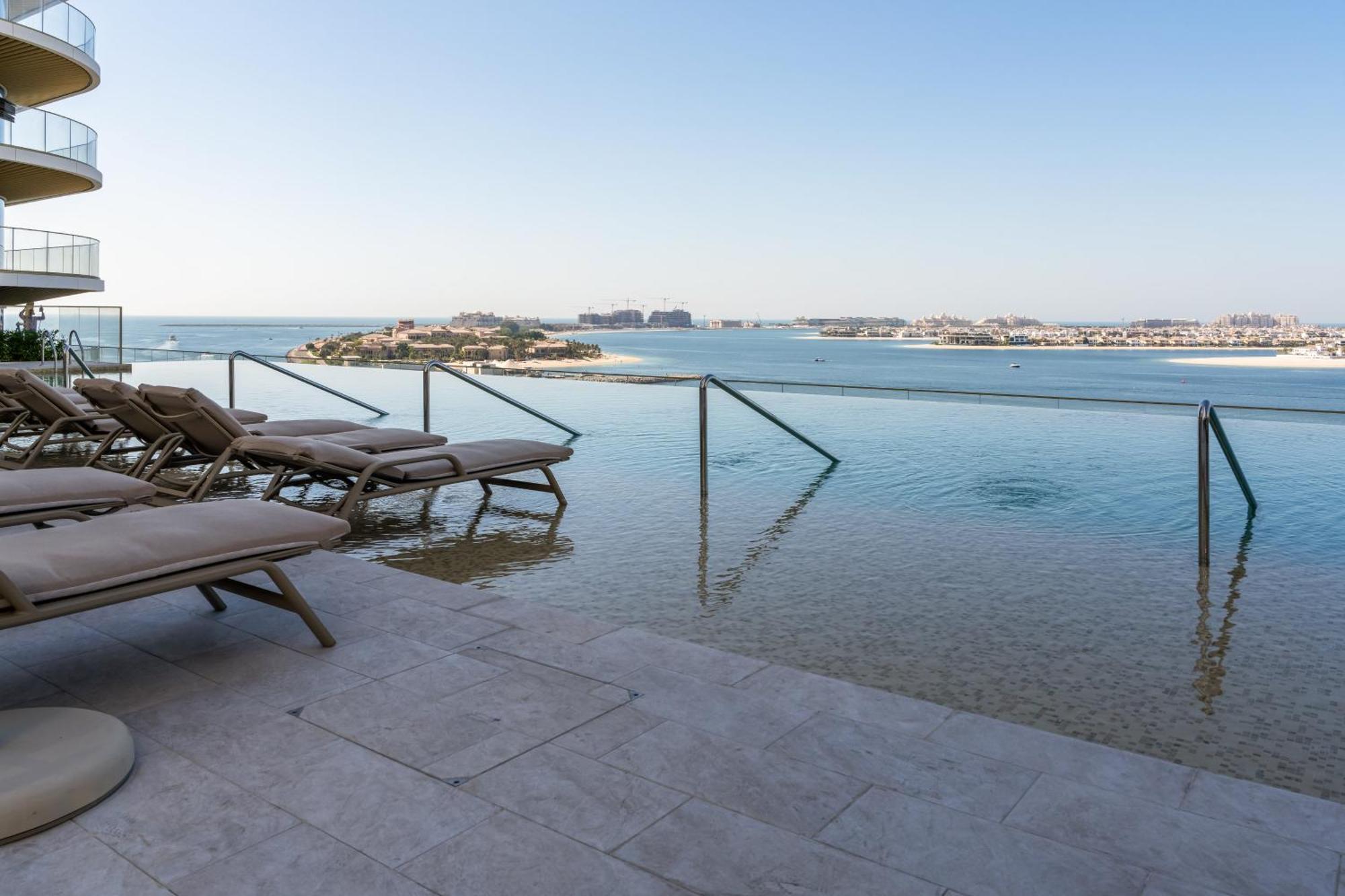 Apartment Sea-facing 1br At Beachfront 50 Off Eid Promo Dubai