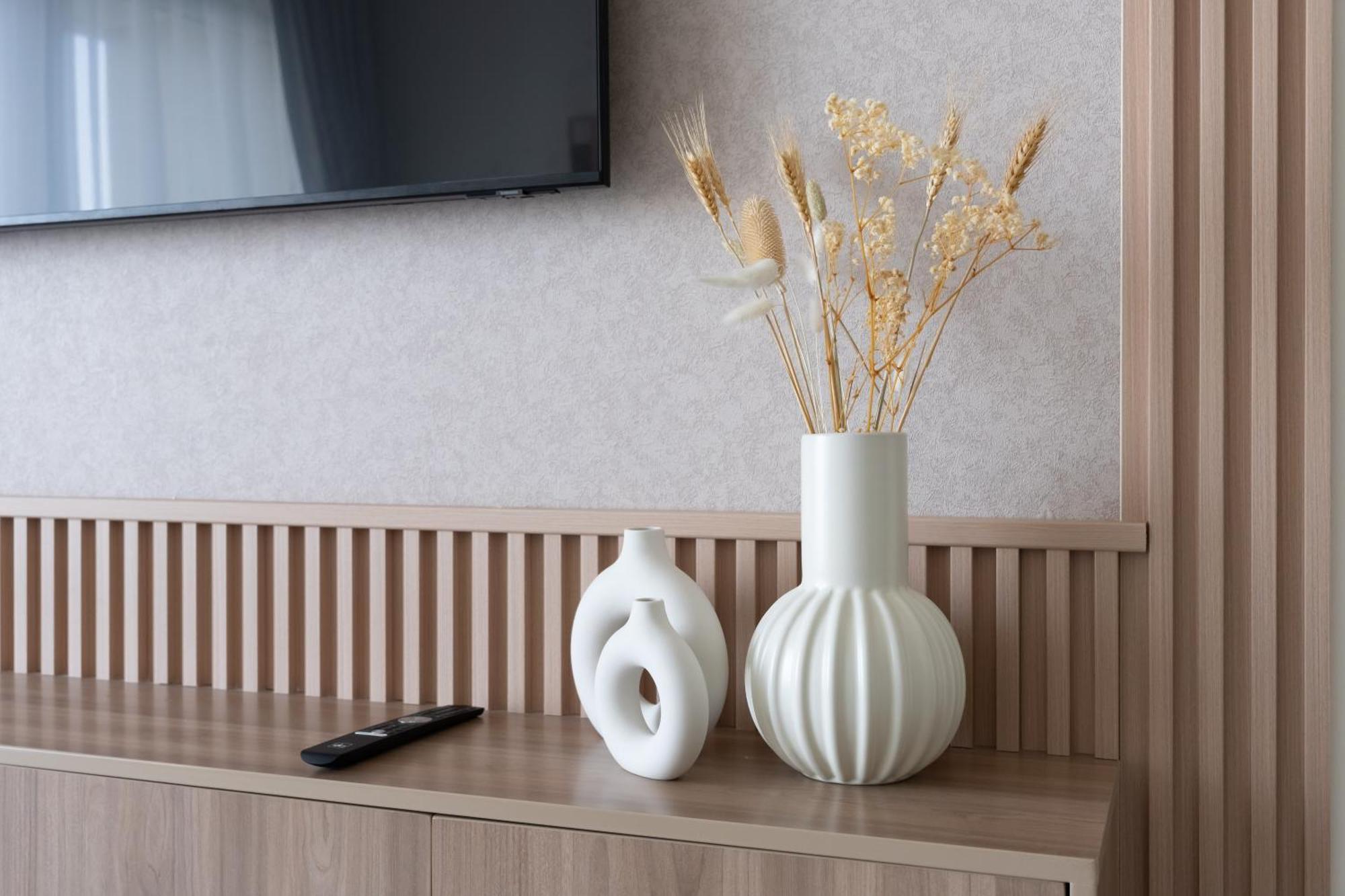 Sea-facing 1br At Beachfront 50 Off Eid Promo Apartment Dubai