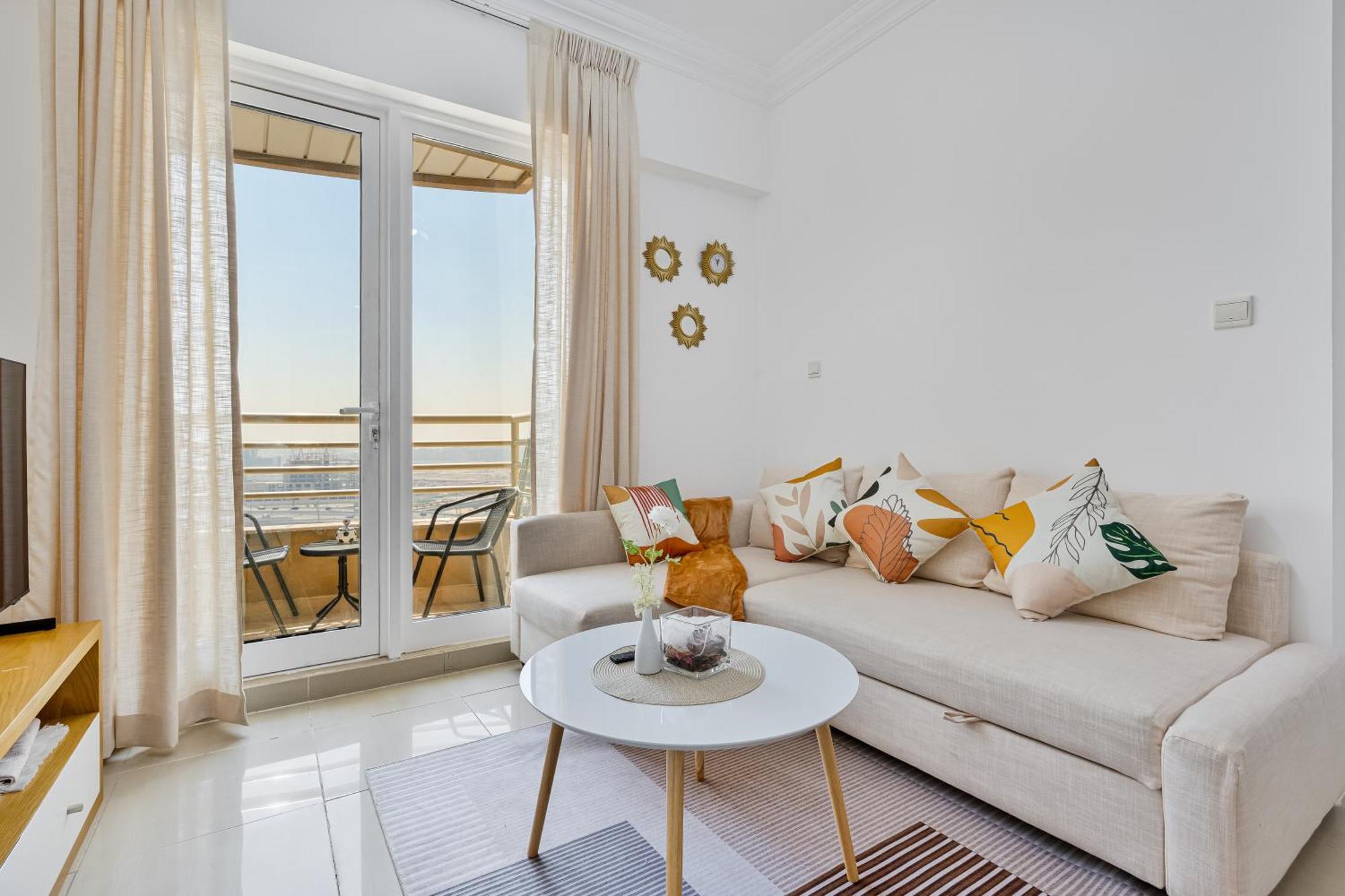 Lovely 1bed With Balcony, Parking, Pool And Gym * Dubai