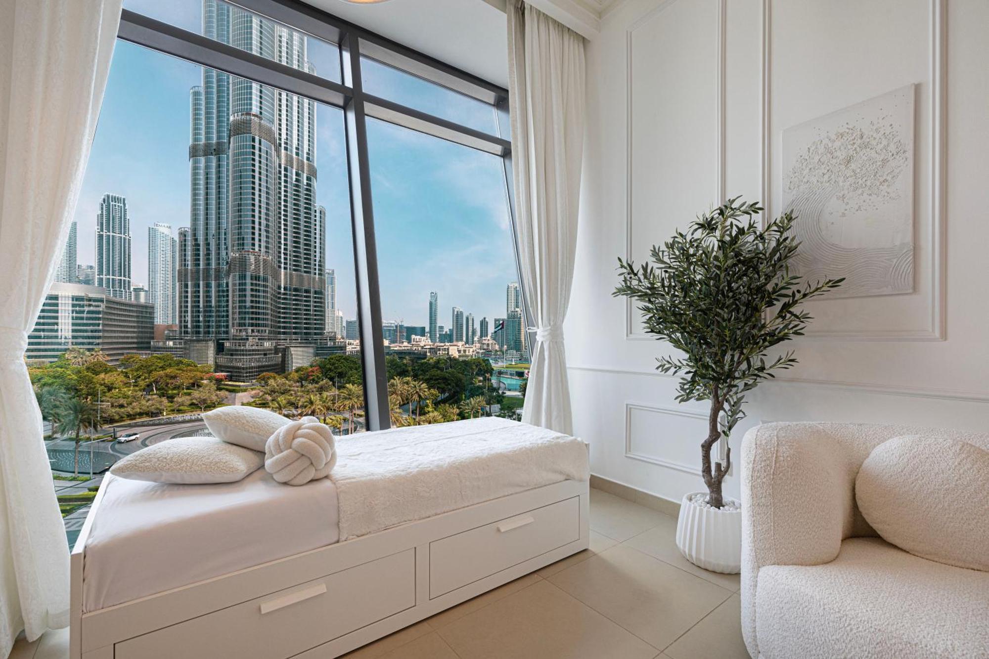 Luxurious 1br With Amazing Burj Khalifa View! Dubai