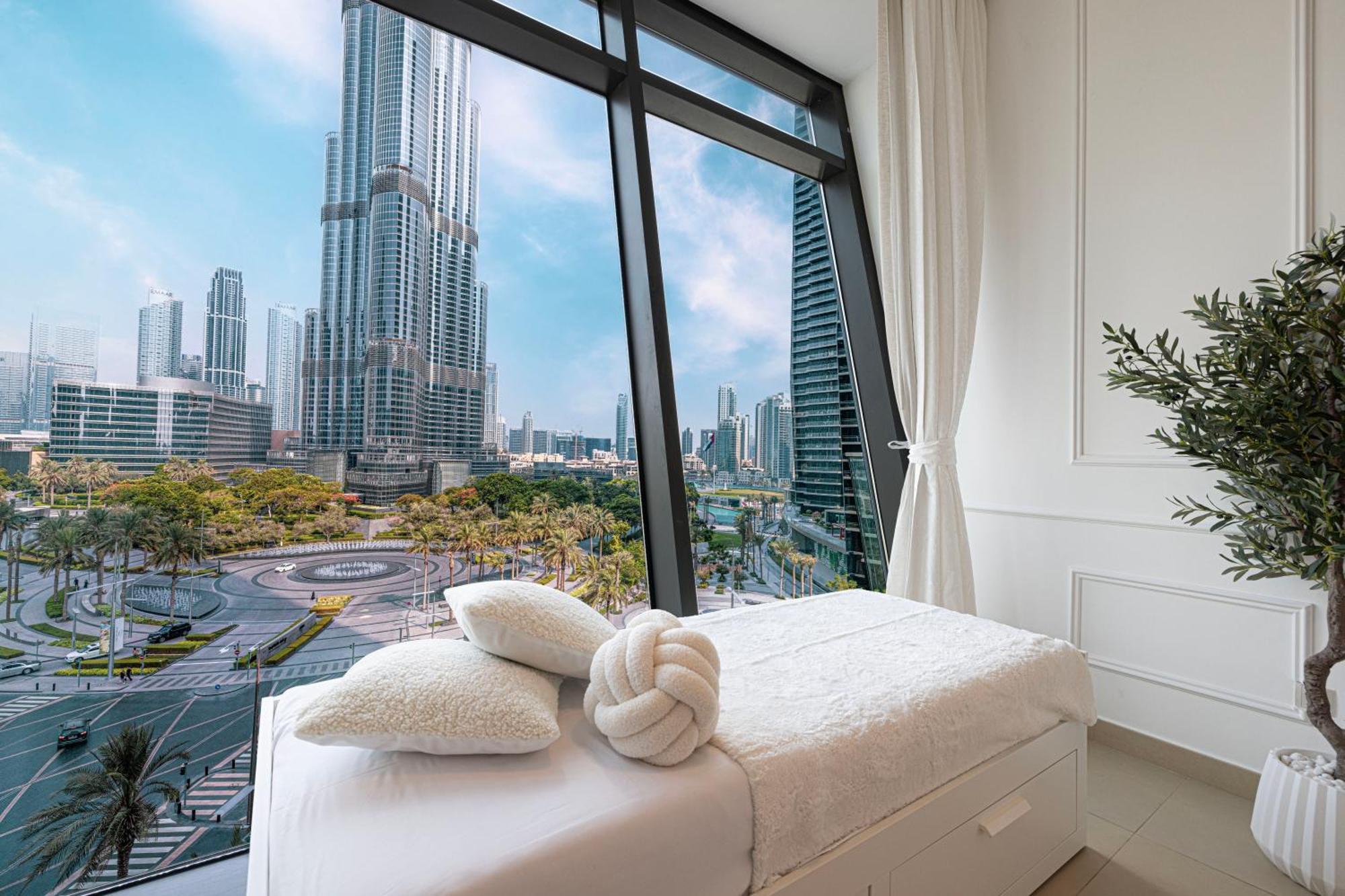 Luxurious 1br With Amazing Burj Khalifa View! Dubai