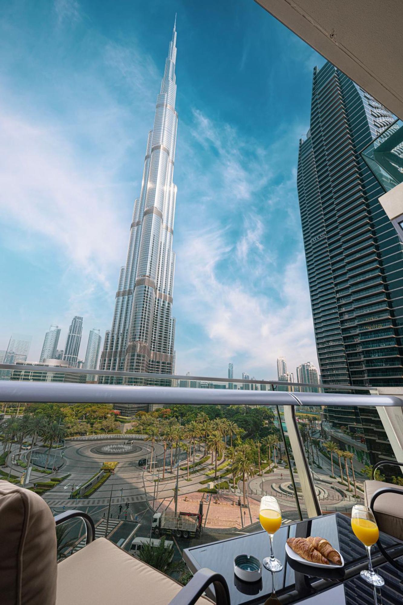 Luxurious 1br With Amazing Burj Khalifa View! * Dubai