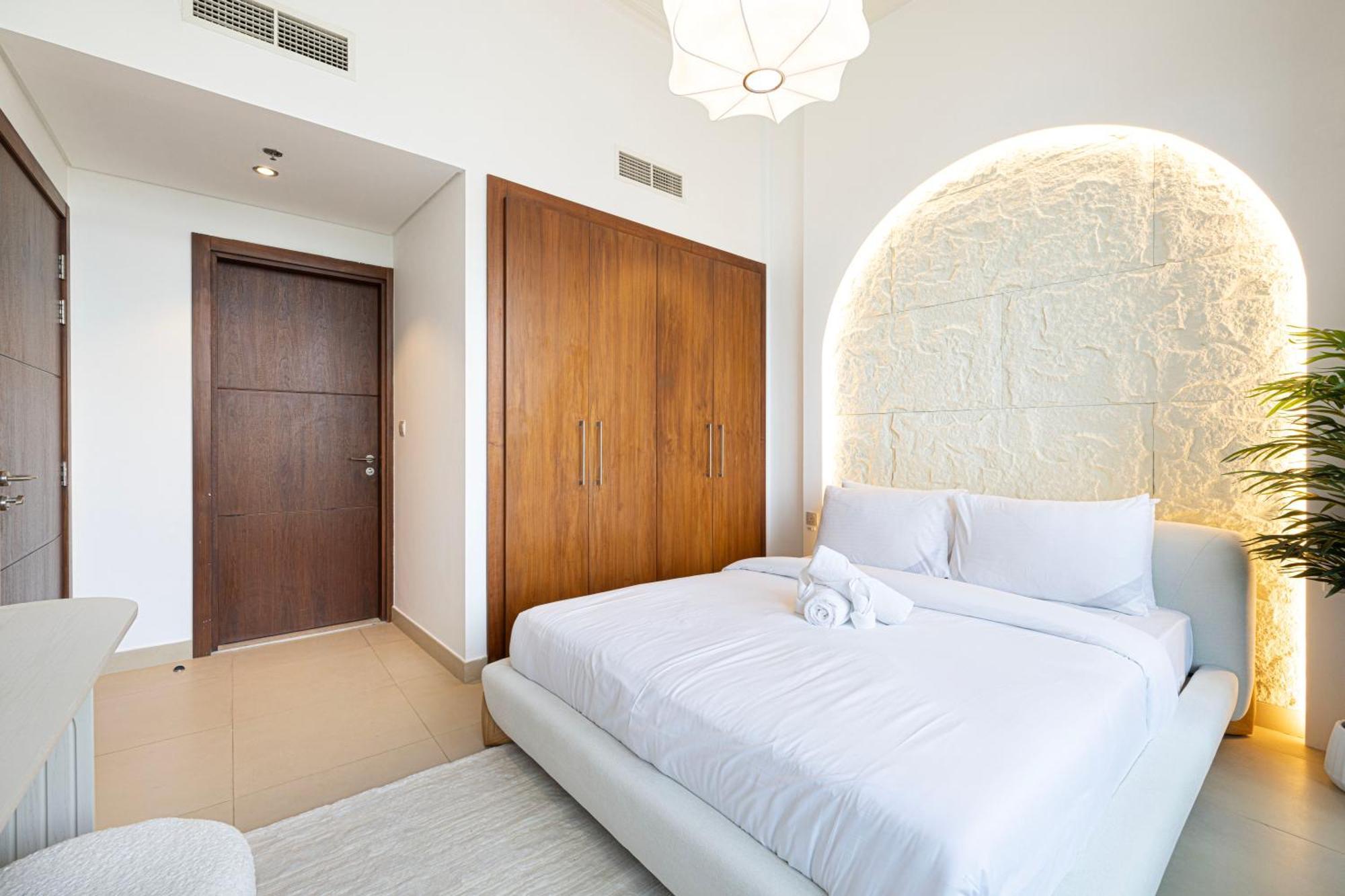 Luxurious 1br With Amazing Burj Khalifa View! Dubai