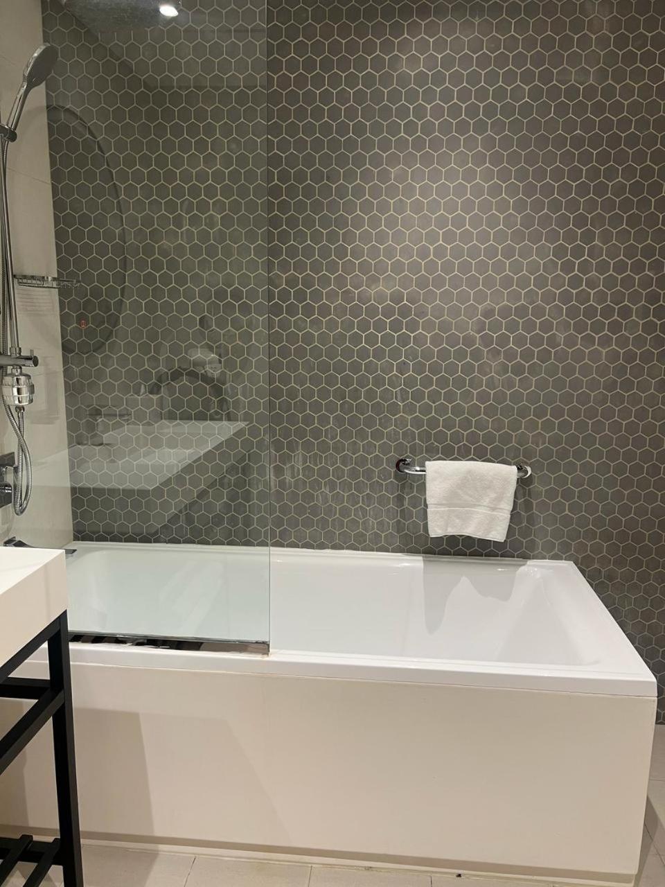 In Novotel Jvt Comfort For 4 Guests Apartment