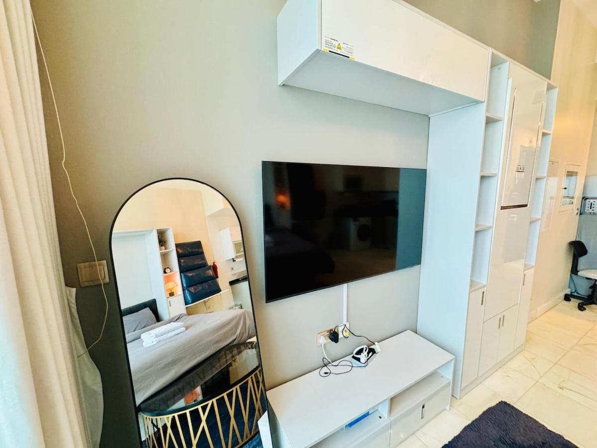 Bd-817 Executive At Bays Tower Business Bay Apartment