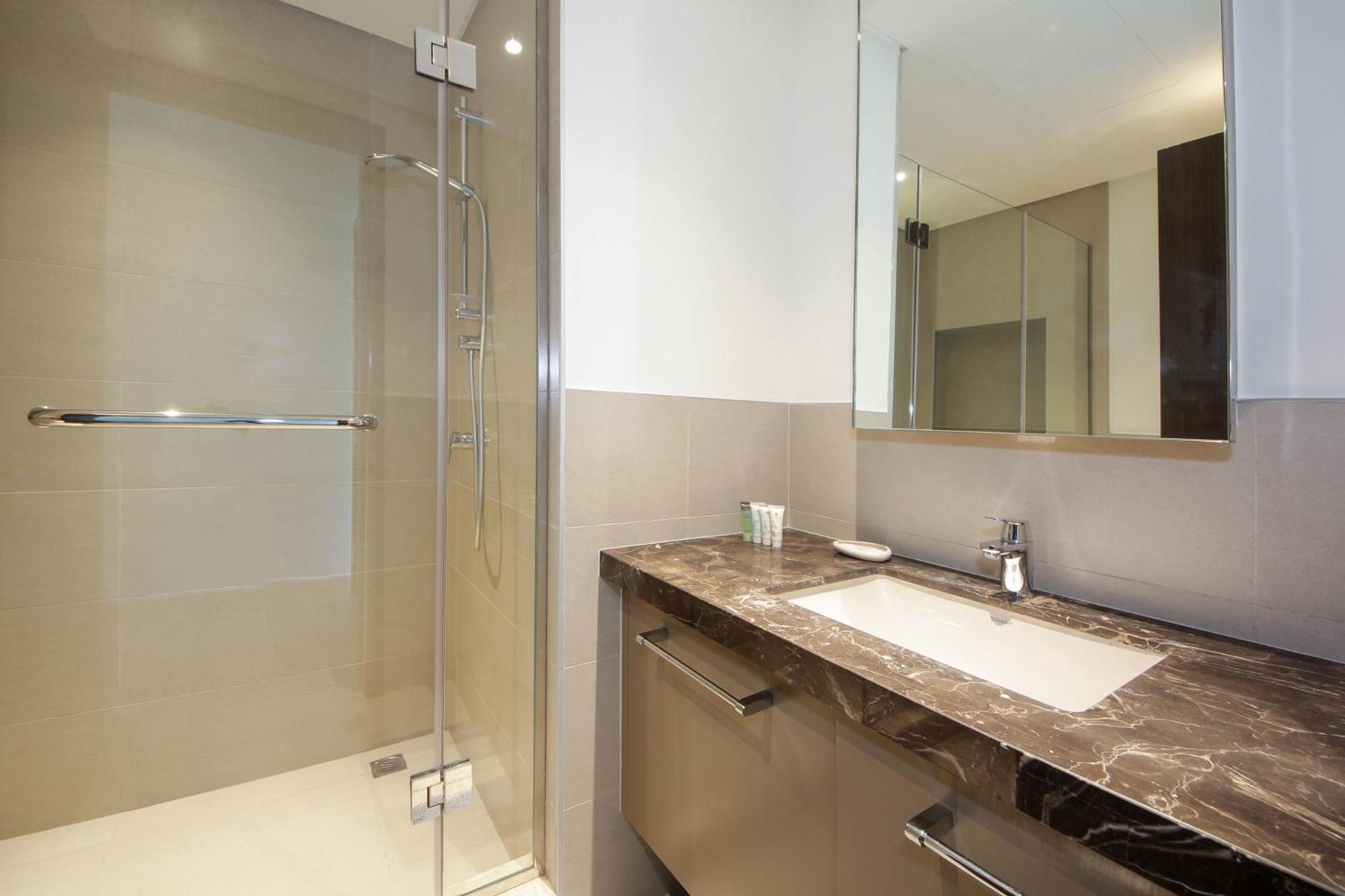 Apartment Spacious 2bhk Boulevard Heights Downtown Dubai