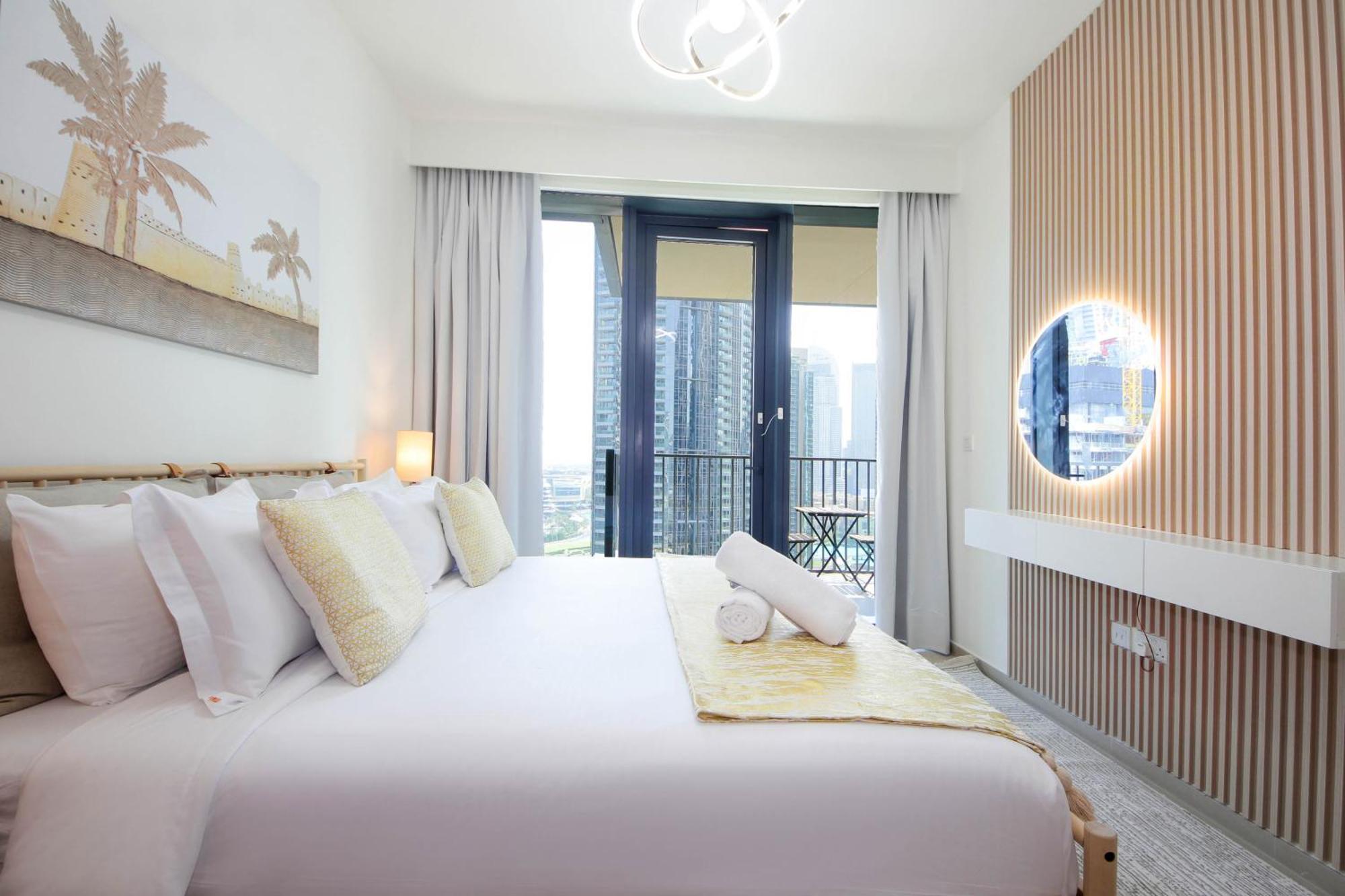 Spacious 2bhk Boulevard Heights Downtown Apartment Dubai
