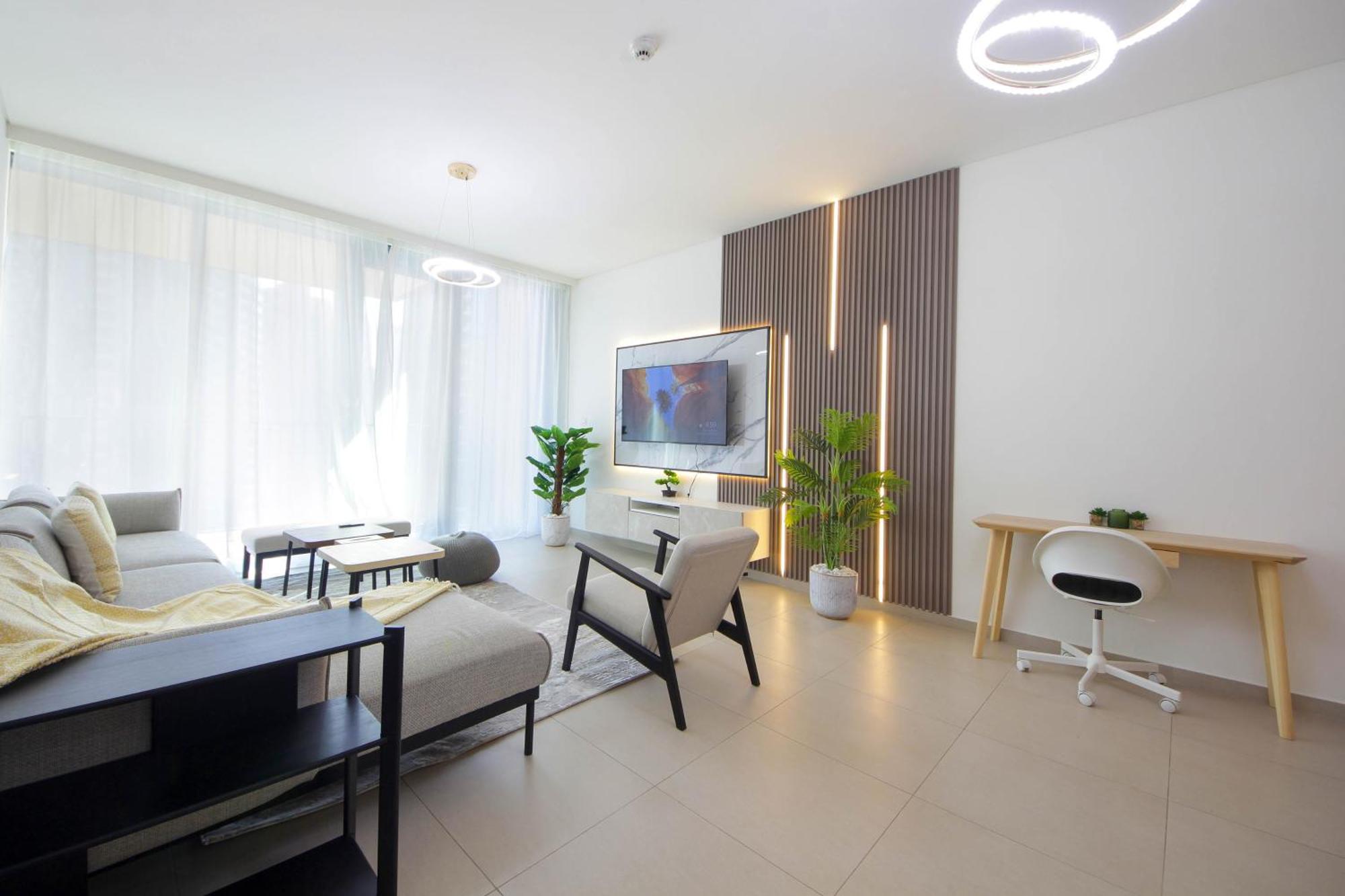 Spacious 2bhk Boulevard Heights Downtown