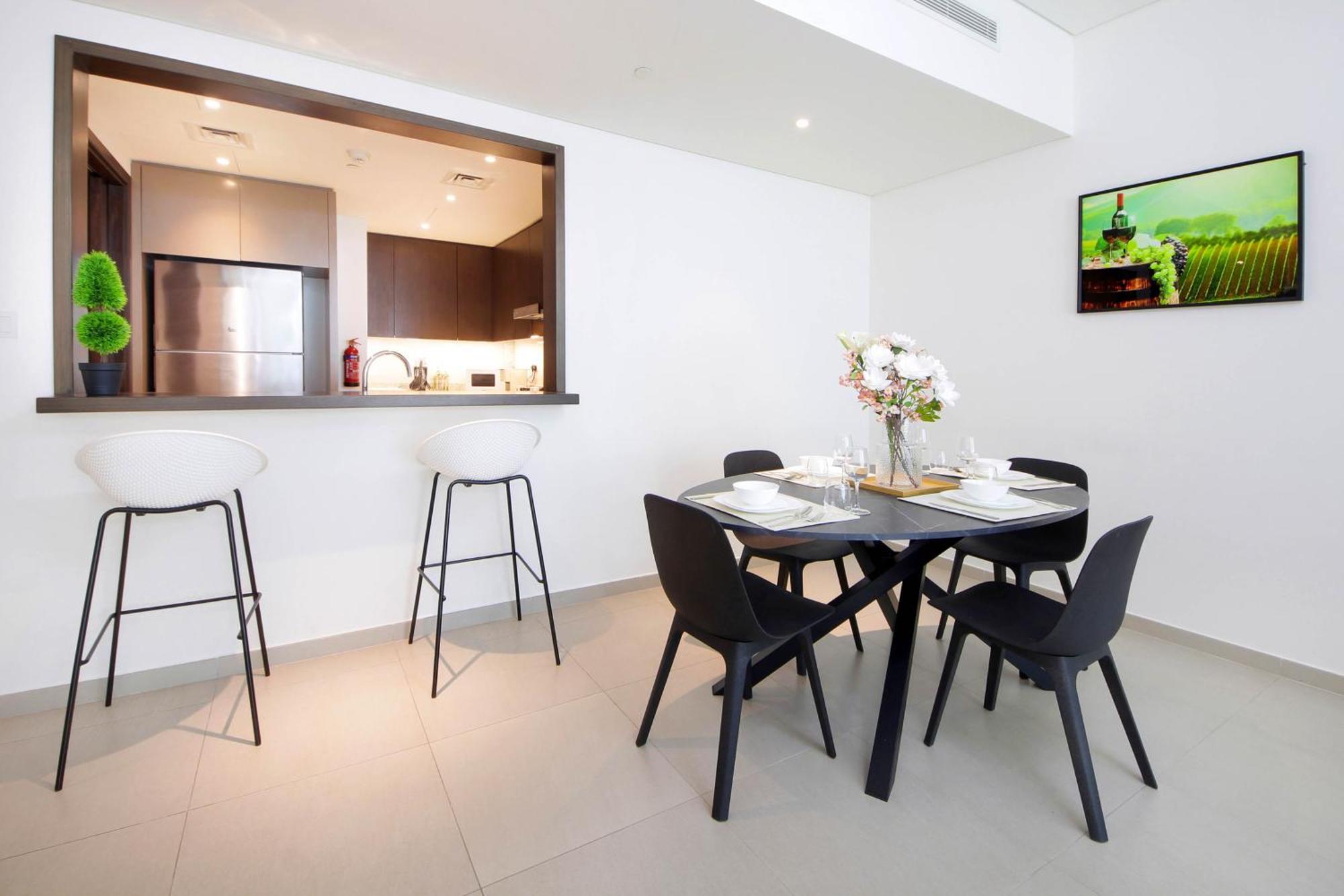 Spacious 2bhk Boulevard Heights Downtown Apartment Dubai