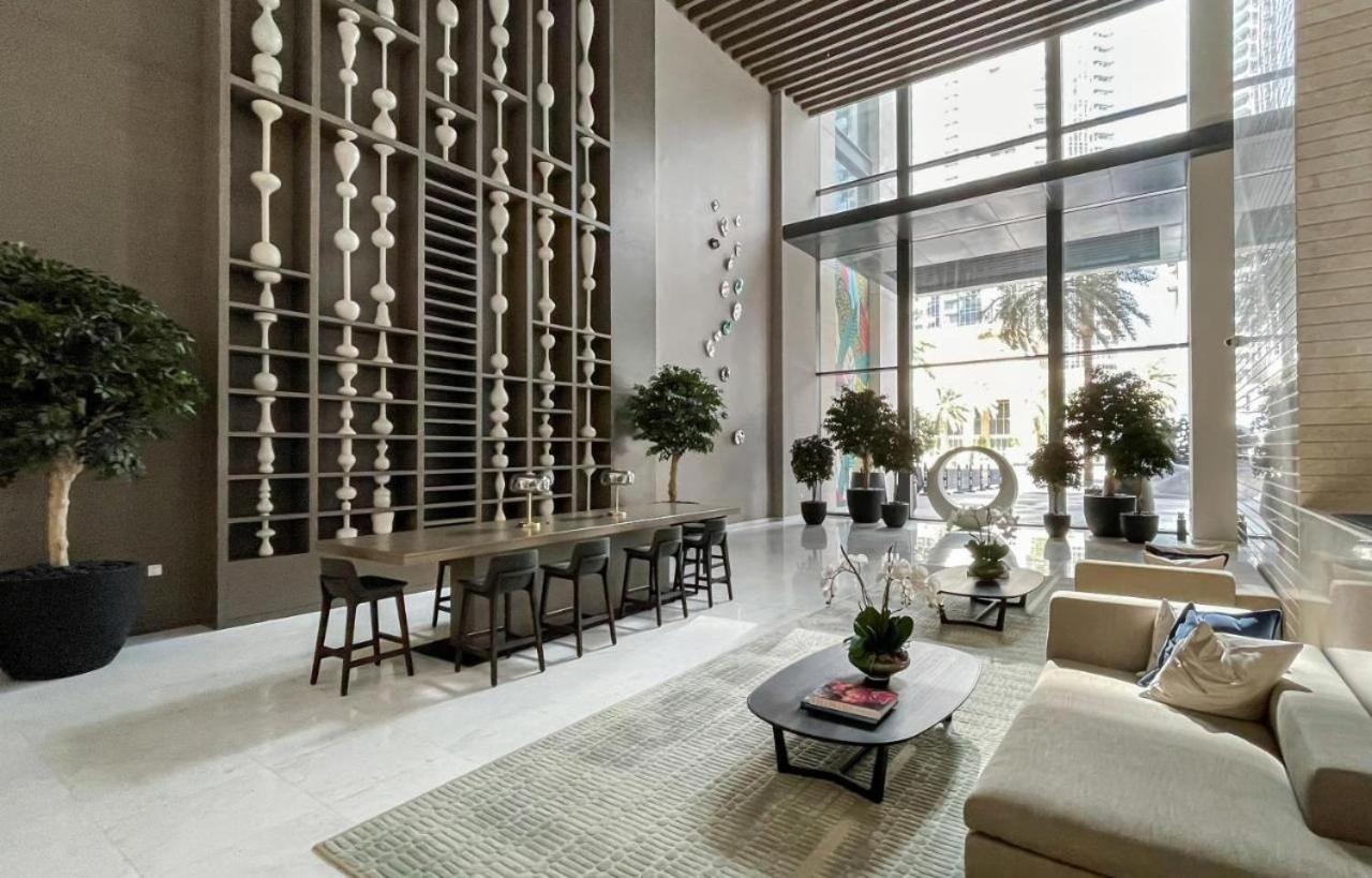 Apartment Spacious 2bhk Boulevard Heights Downtown