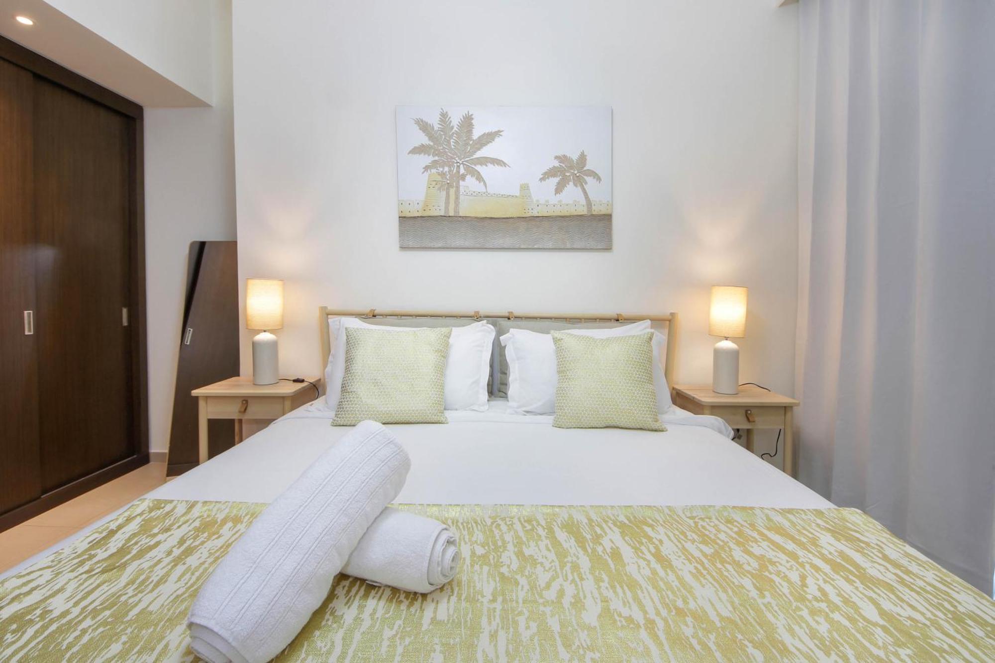 Apartment Spacious 2bhk Boulevard Heights Downtown Dubai