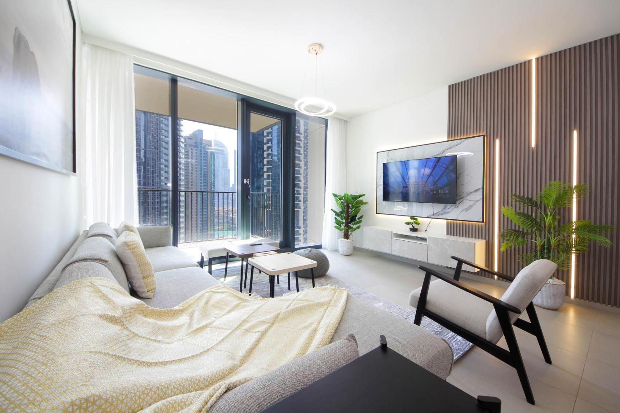 Spacious 2bhk Boulevard Heights Downtown