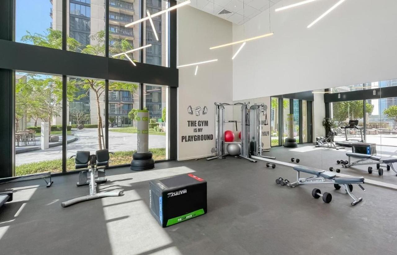Spacious 2bhk Boulevard Heights Downtown *