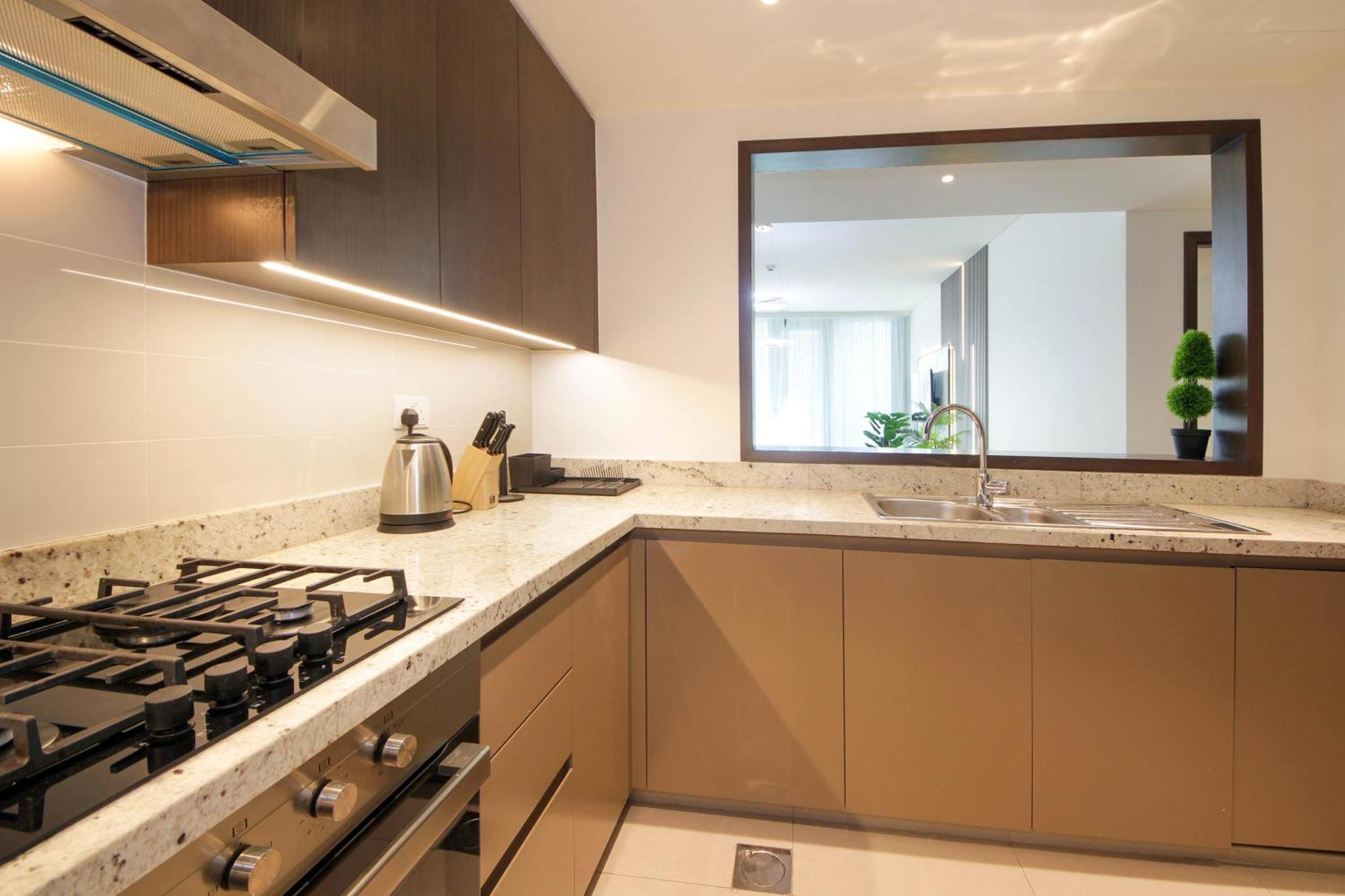 Spacious 2bhk Boulevard Heights Downtown Apartment Dubai