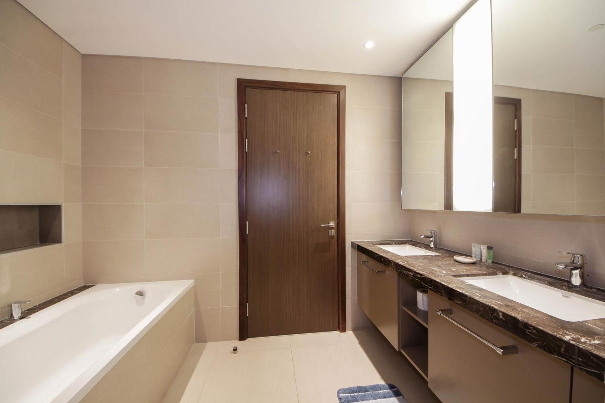 Apartment Spacious 2bhk Boulevard Heights Downtown Dubai