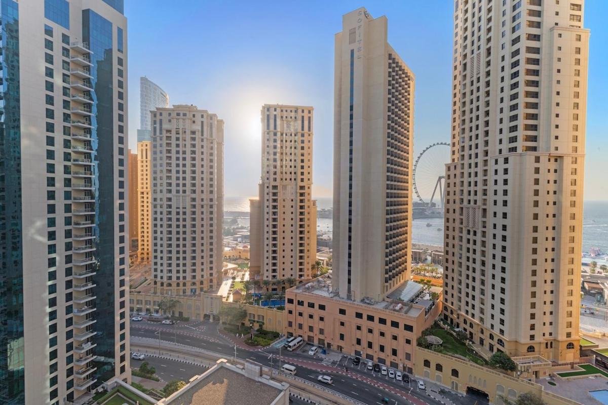 First Class 1br Spectacular Wheel Of Apartment *