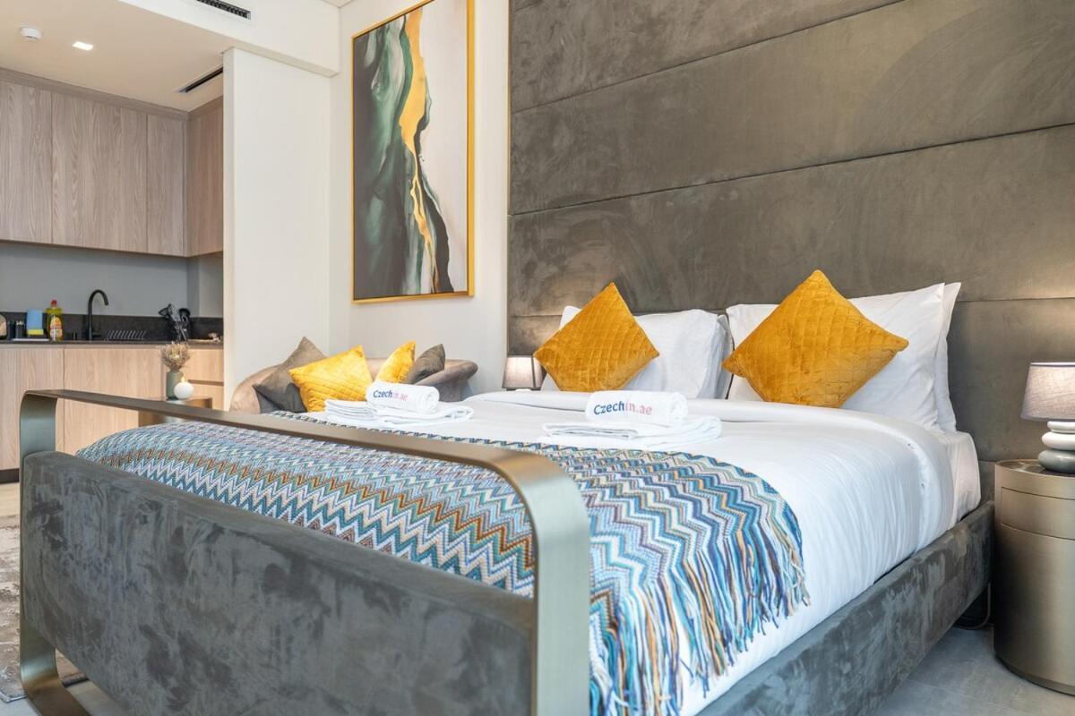 Modern By Czechin Jvc Prime Location * Dubai