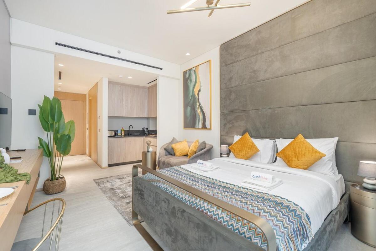 Modern By Czechin Jvc Prime Location Apartment Dubai